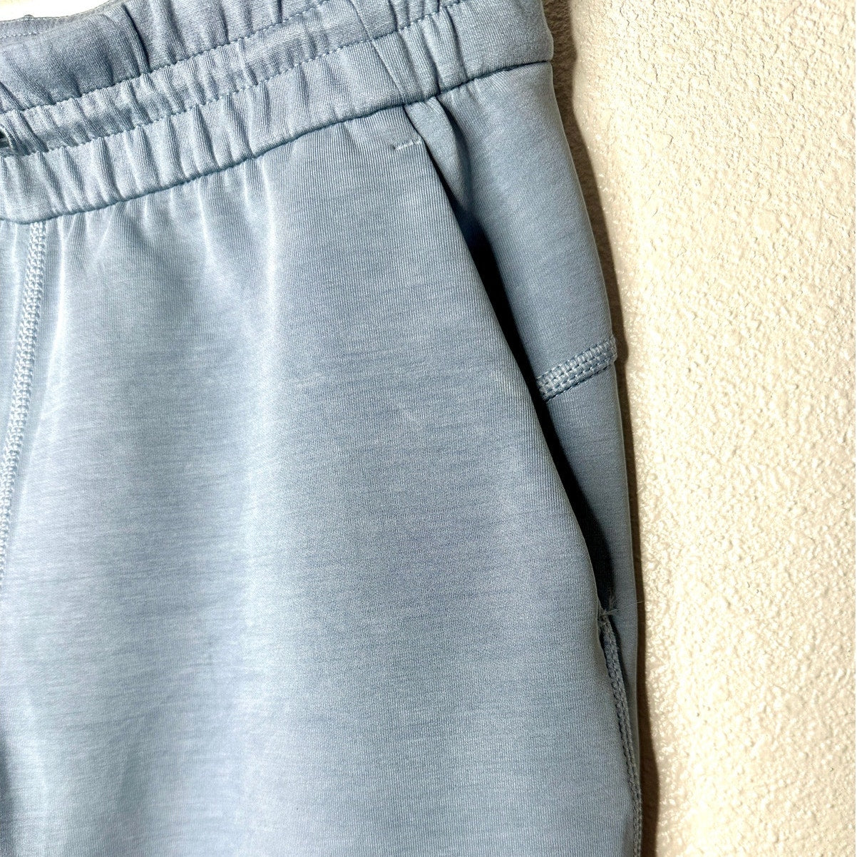 Lululemon Softstreme Pale Blue High Rise Drawstring Lounge Pant Size 2 Oversize