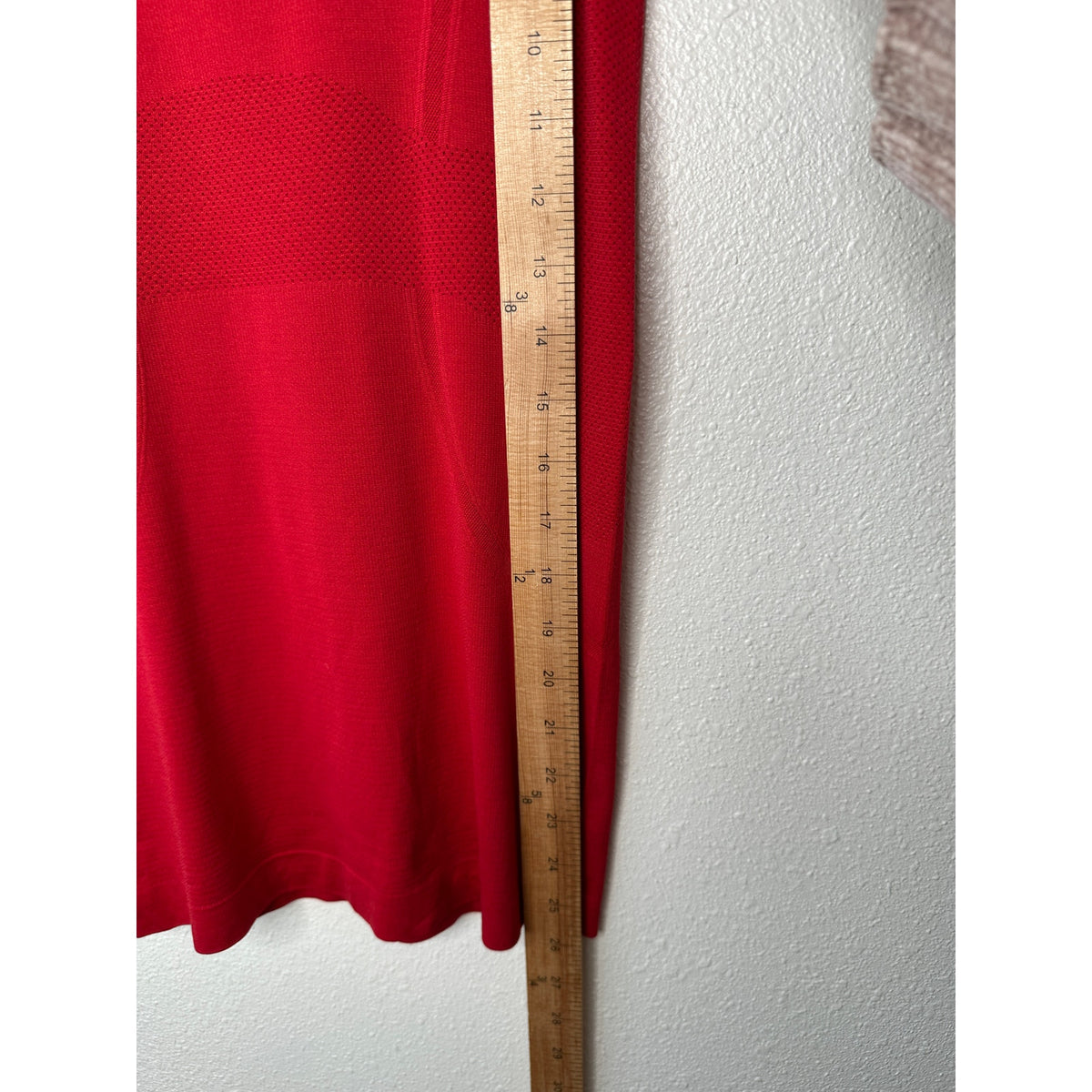 Lululemon Red Crush The Distance Swift Stride Short Sleeve Longline Top