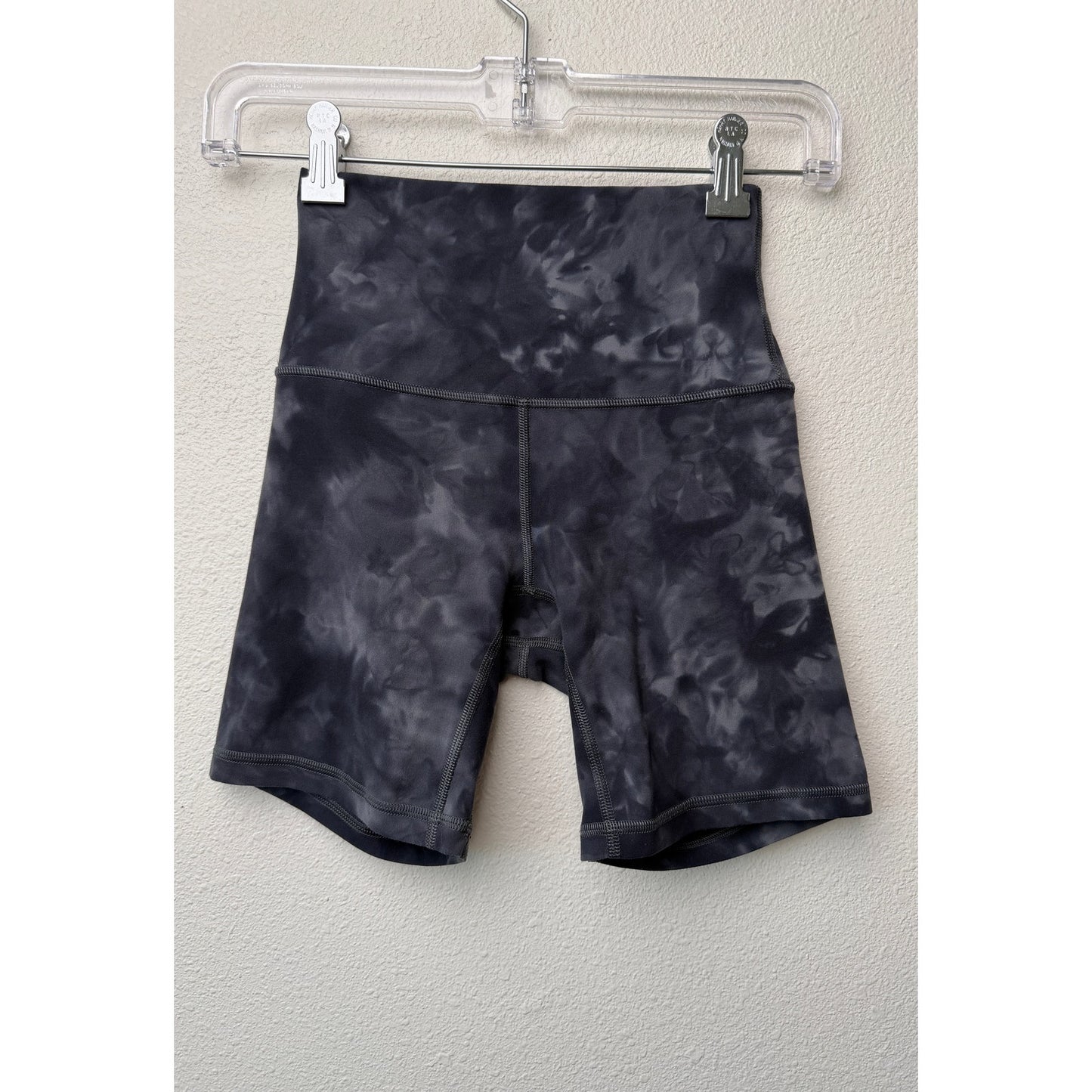 Lululemon Align Diamond Dye Biker Shorts Womens 2