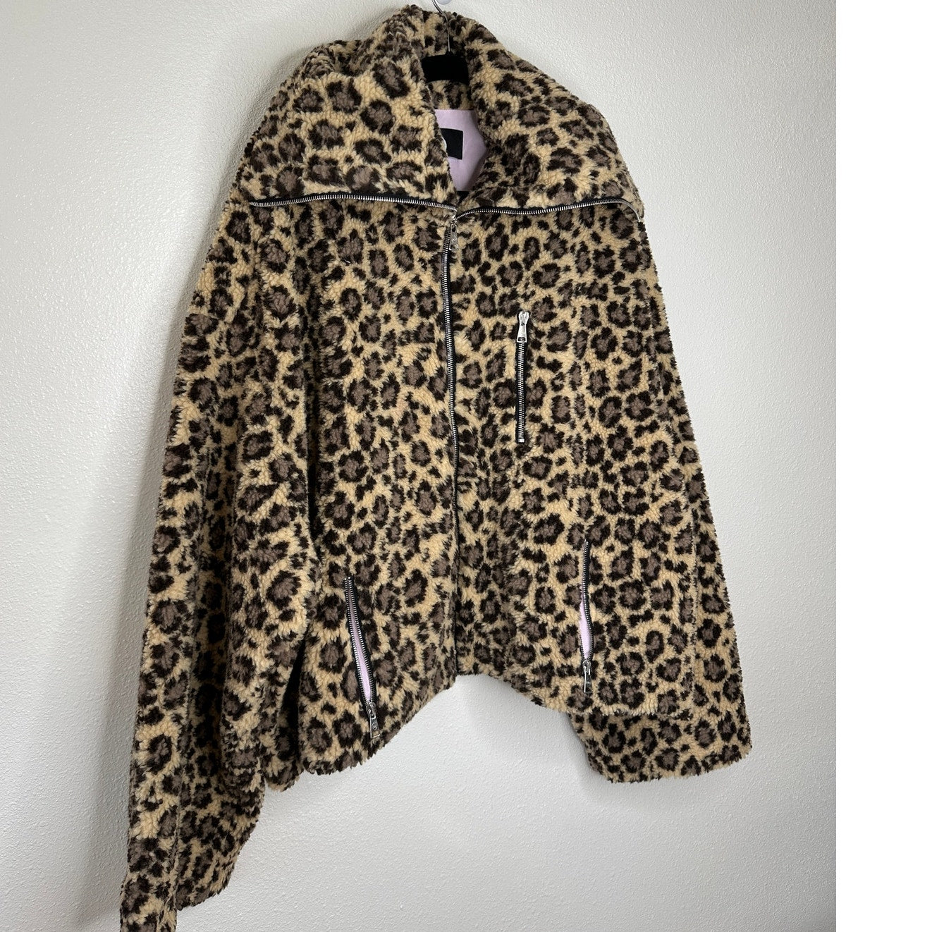 NWT DUO LTD Zinko Beige & Black Cheetah Print Fuzzy Long Sleeve Jacket L