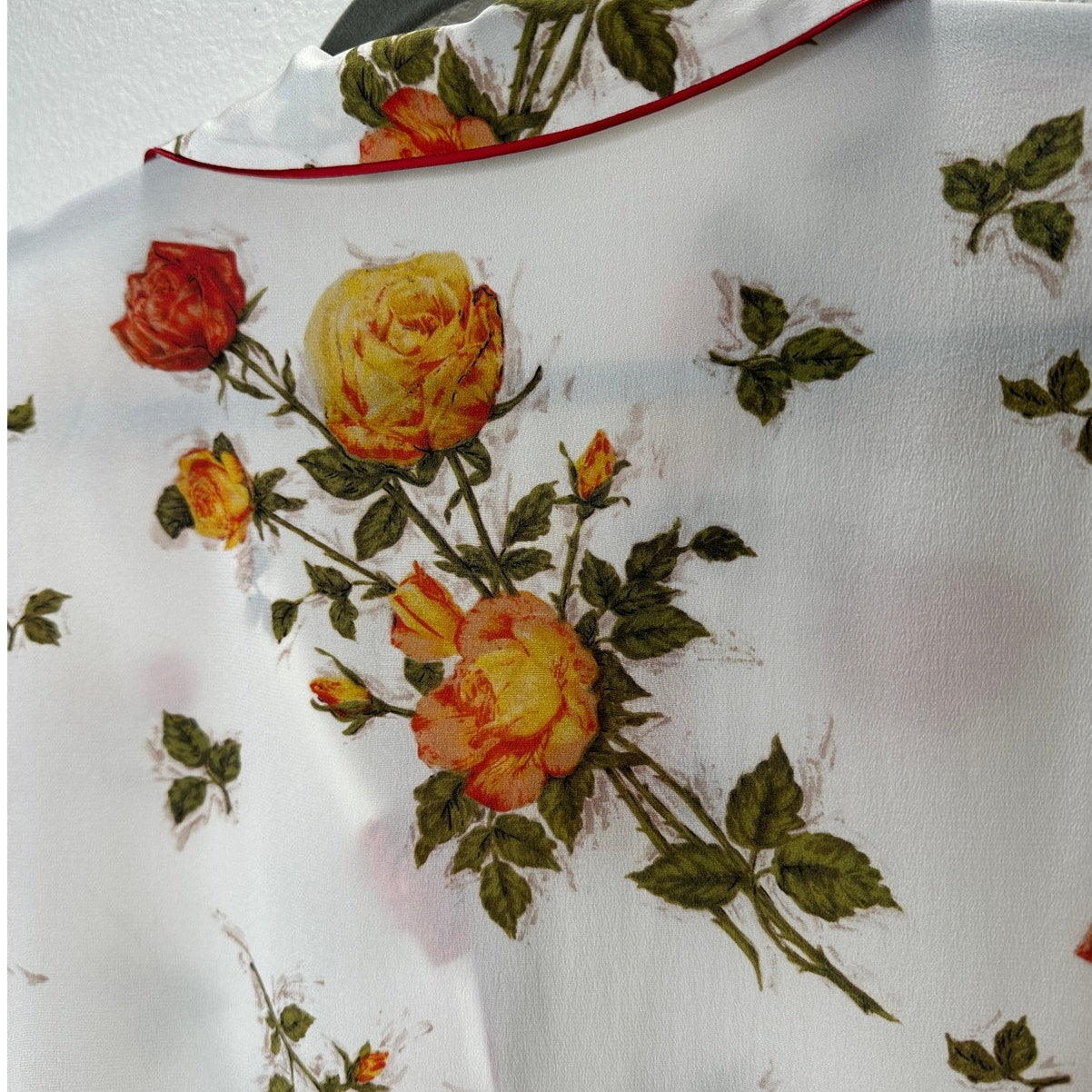 Alexander McQueen Cream Multi Color Floral Long Sleeve Button Pajama Top 44 / M