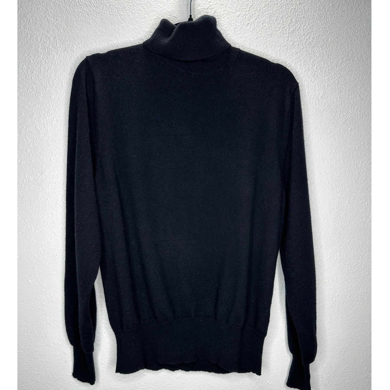 Theory Black Cashmere Long Sleeve Turtleneck Rib Hem Sweater M