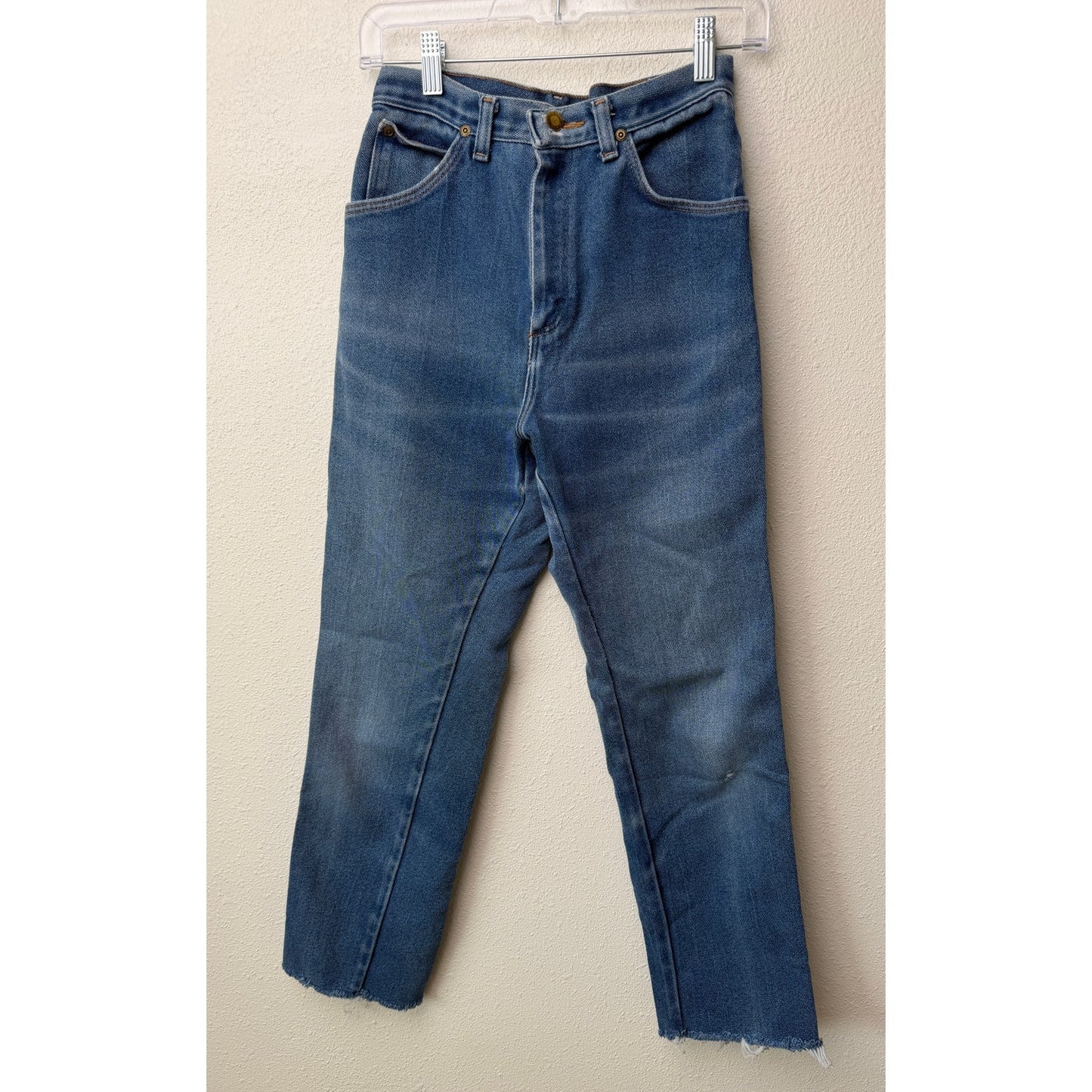 Wrangler Blue High Rise Raw Hem Jeans Women's 26