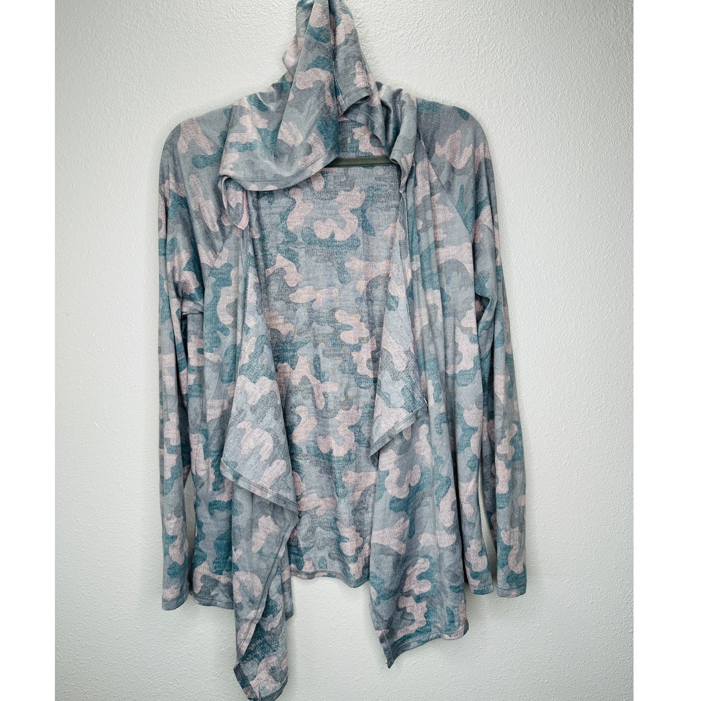 Jacqueline Intimates Blue Teal Pink Camo Hooded Sweater Top L