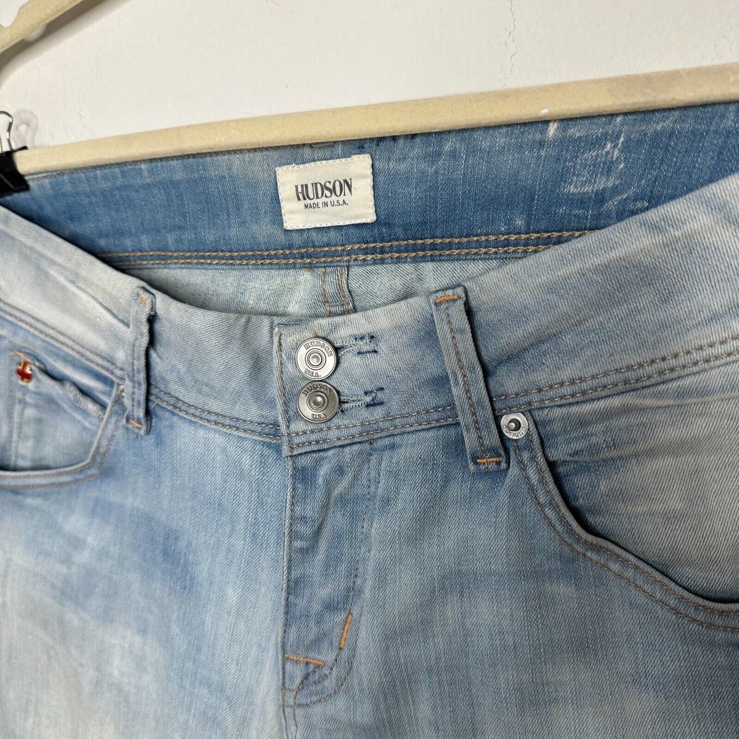 Hudson Double Button Light Blue Wash Jeans Low-Rise Boot Cut Flap Pockets 26