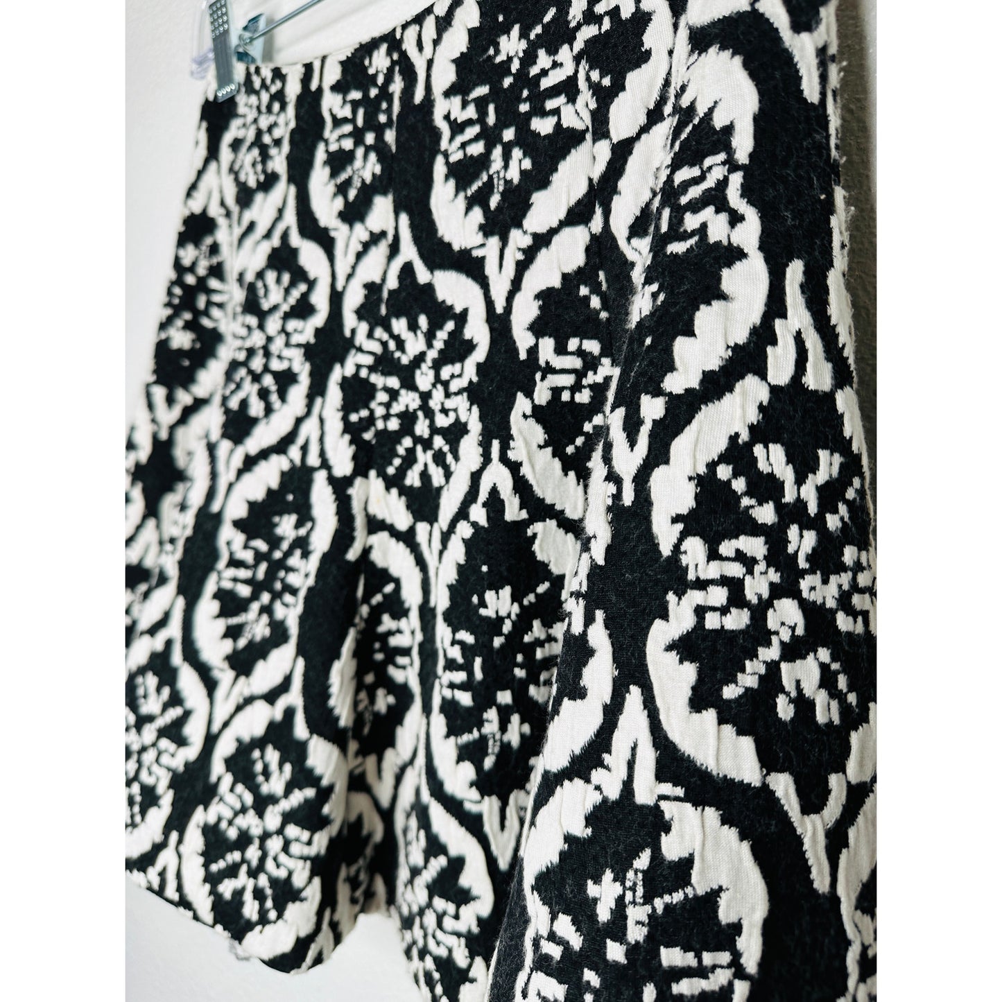 Lovers + Friends Tatum Black & White Jacquard Mini Skirt XS