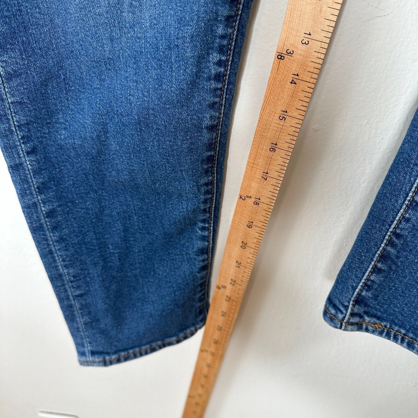Levi's Medium Blue Wash Wedgie Skinny High Rise Button Fly Jean Size 32