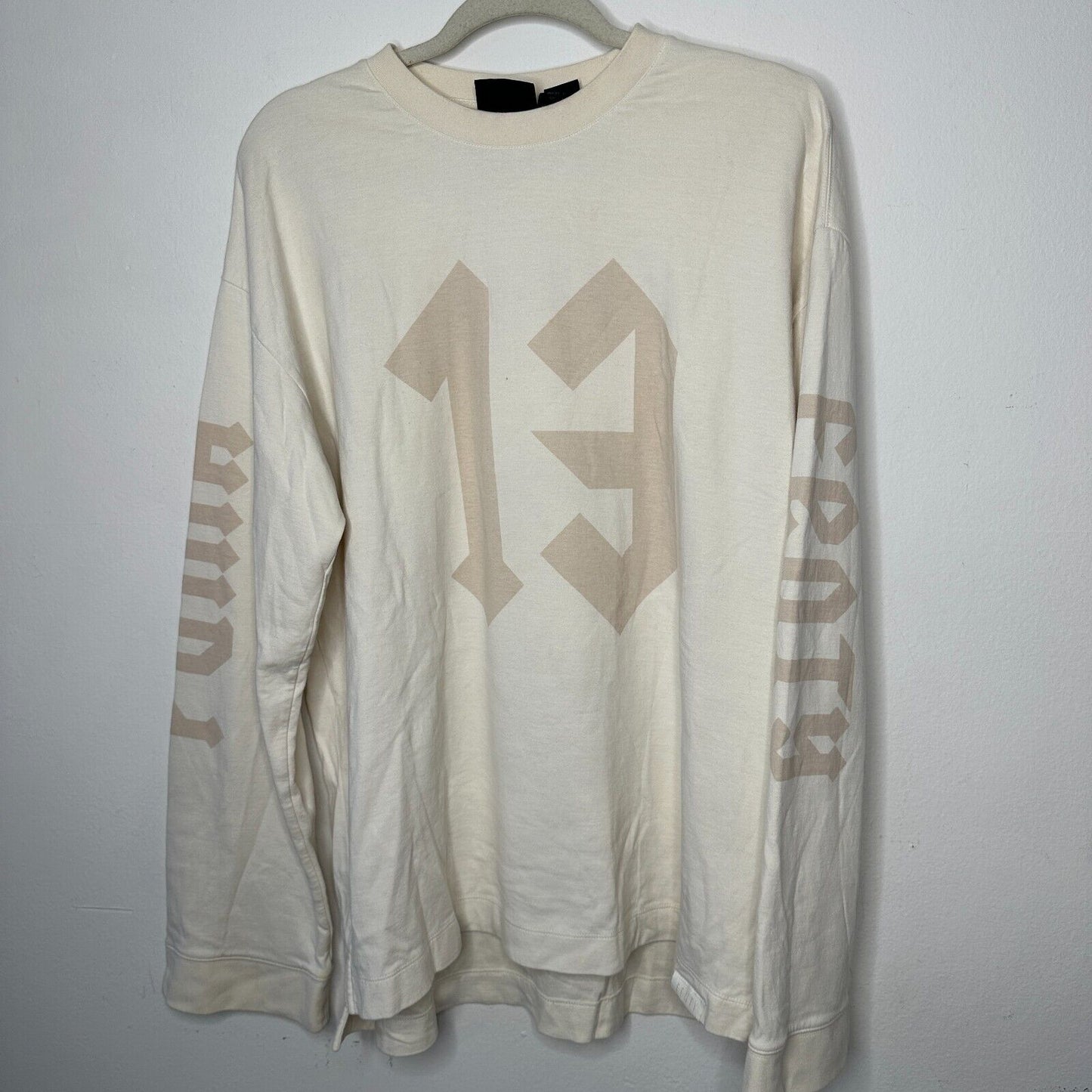 Puma X Rihanna Fenty Tan 13 Graphic Long Sleeve Crew Neck Off White Sweater S