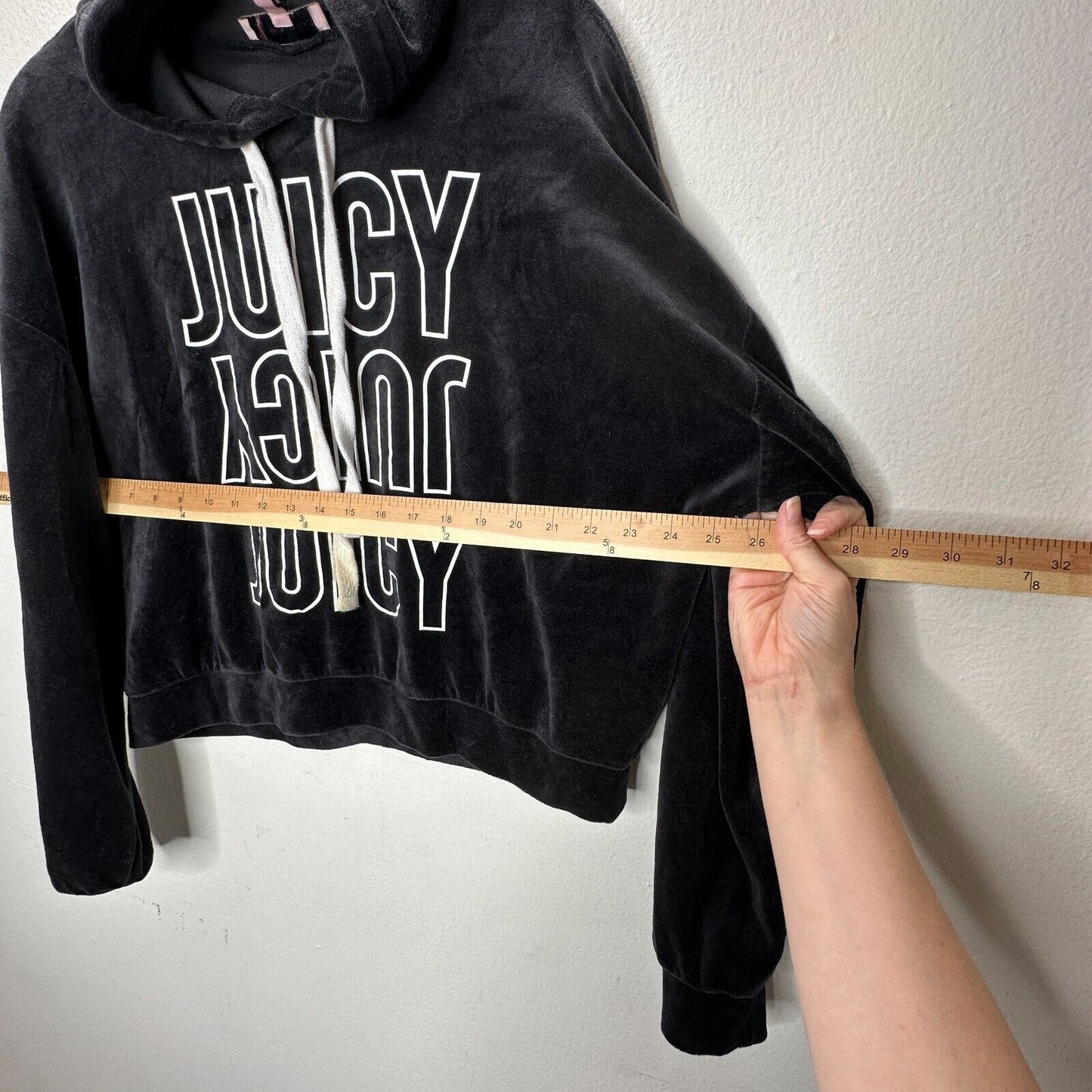 Juicy Couture Black Velour Long Sleeve Oversize Hoodie White Juicy Logo S