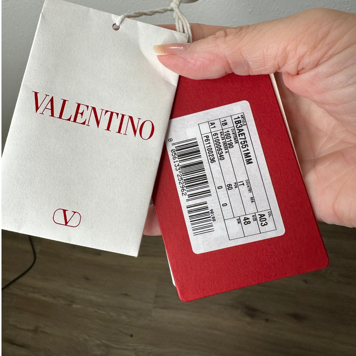 NWT Valentino Ivory 100% Silk Chain Detail V-Neck Long Sleeve Blouse 48 / 12