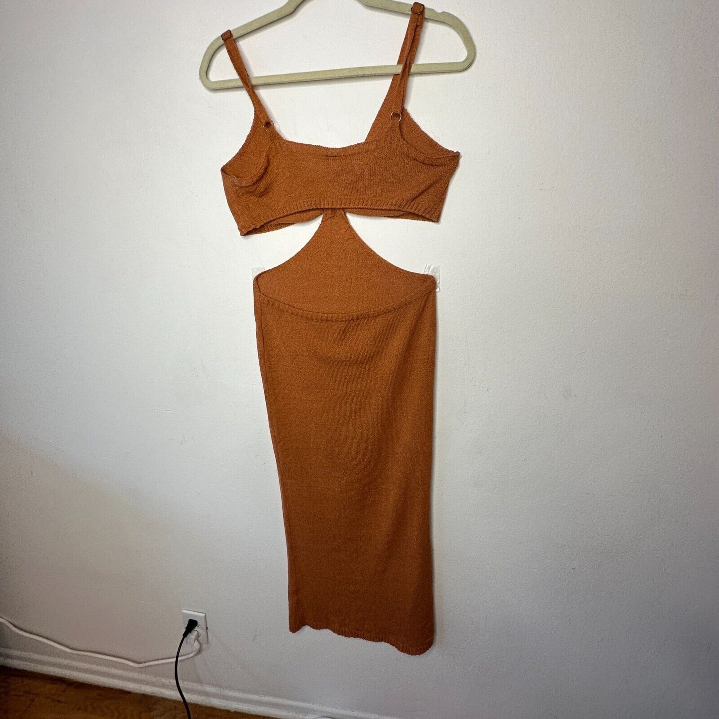 Blanc Clothing Sexy Camel Cut-Out Front Knot Spaghetti Strap Knit Maxi Dress L