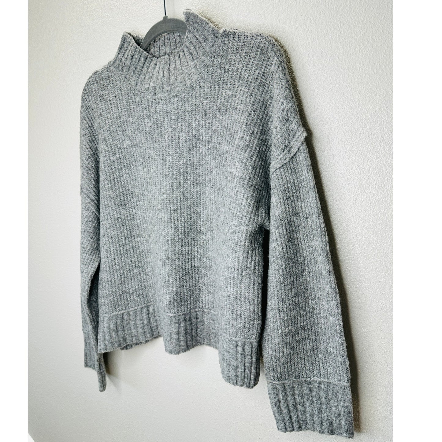 The Workshop Gray Keepin It Cozy Knit Boxy Long Sleeve Sweater M