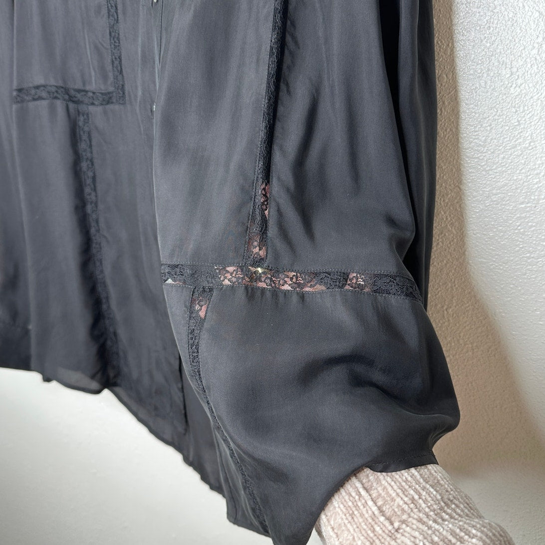 Rails Mona in Black Crepe Lace Long Sleeve Button Collared Shirt L