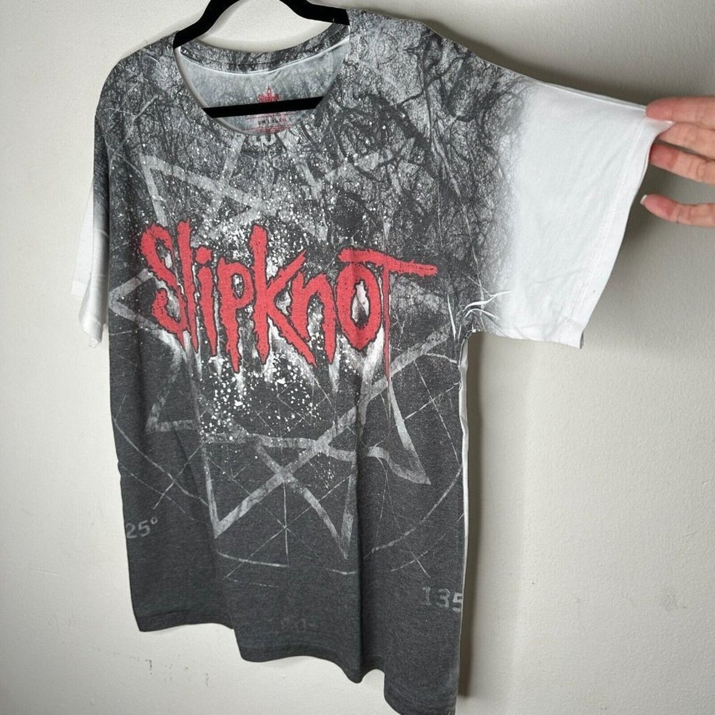 NWOT Slipknot Gray & Red Slipknot Graphic White Back Tee Short Sleeve 2XL