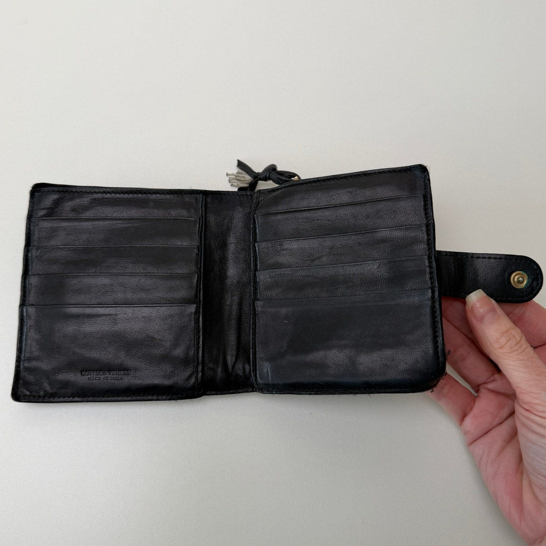 Bottega Veneta Intrecciato Black Leather Zip Wallet Italy Woven