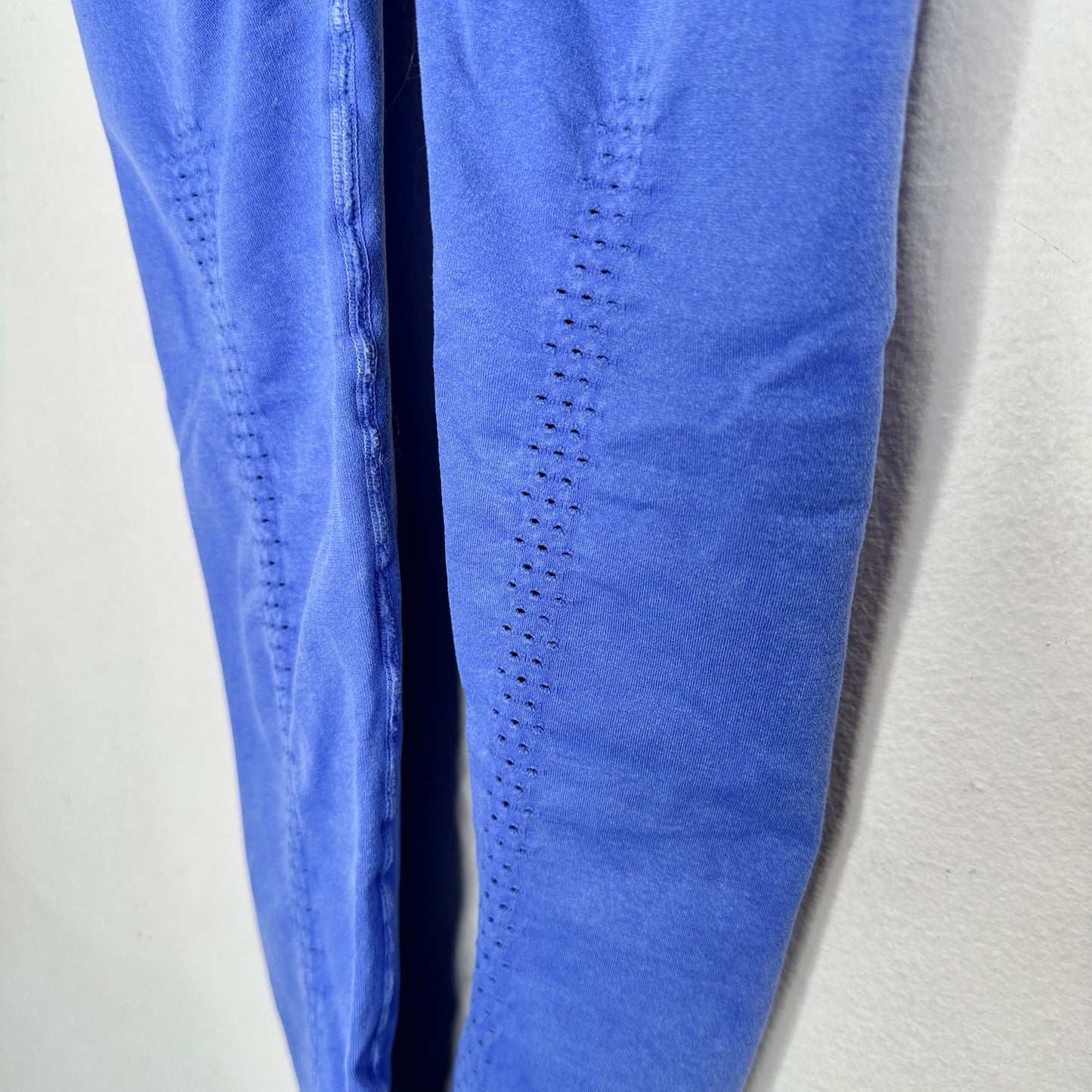 Free Movement Bluish Purple Yoga Pants With Mesh Leg Design