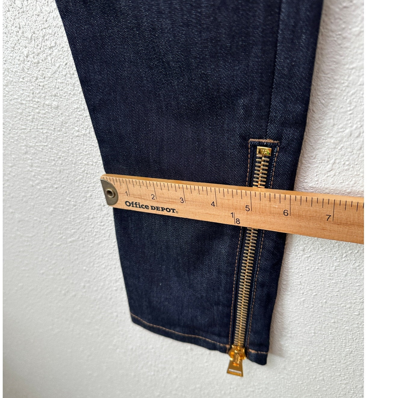NWT Tom Ford Dark Indigo Skinny Jeans Women’s 29 Low Rise Gold Zip Ankles