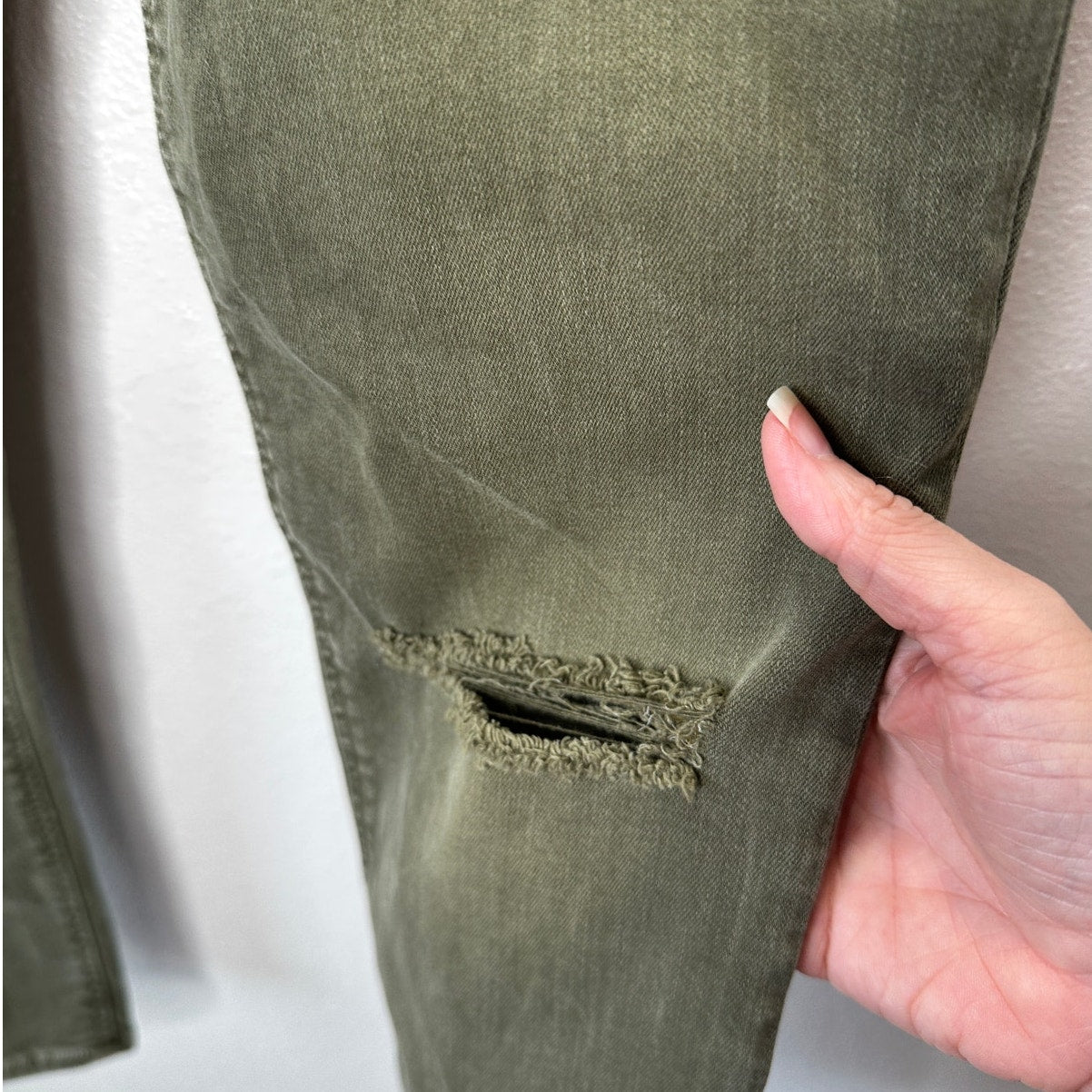 Zara Women Olive Green Button Fly Distressed Knee Skinny Jean High Waist 10