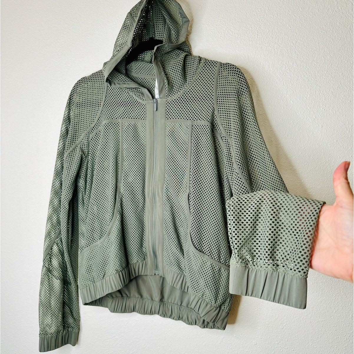 Lululemon Sage Green Relaxed Fit Mesh Hooded Front Zip Jacket 4