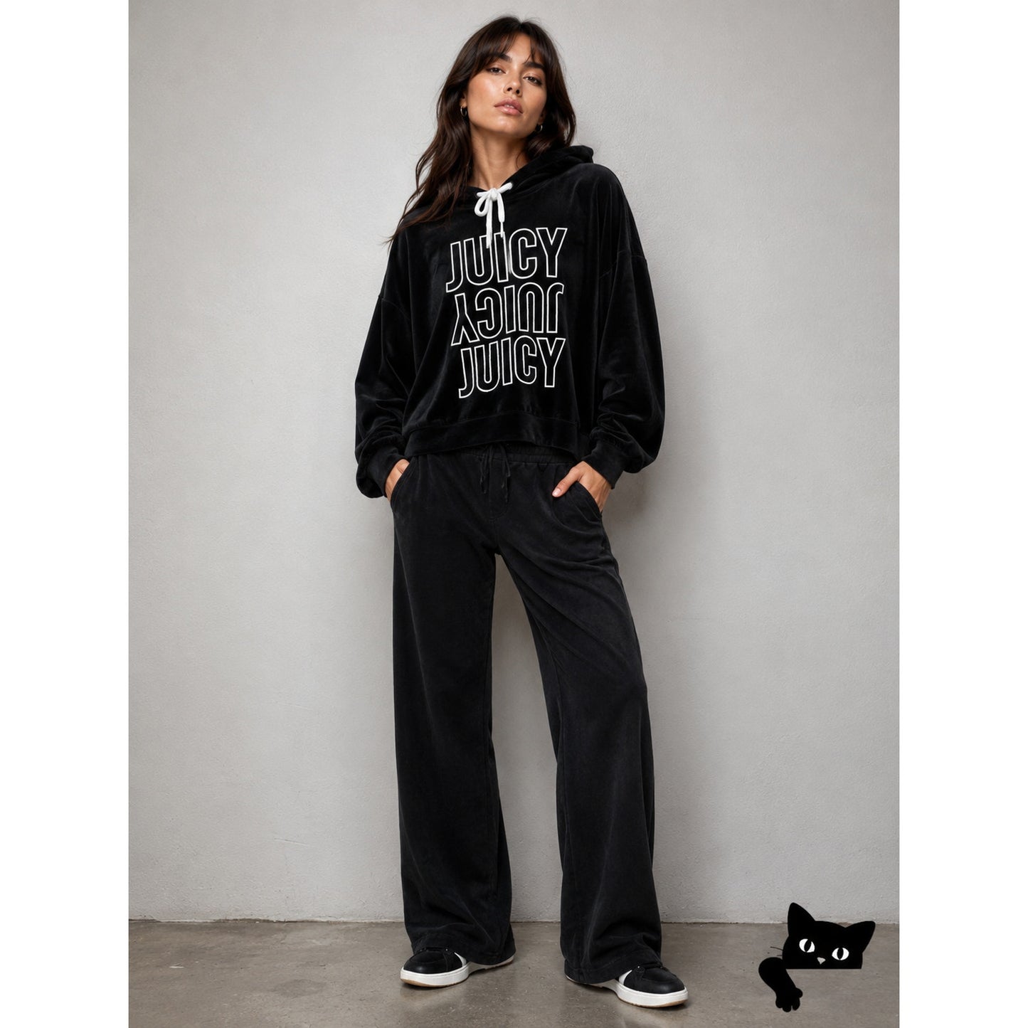 Juicy Couture Black Velour Long Sleeve Oversize Hoodie White Juicy Logo S
