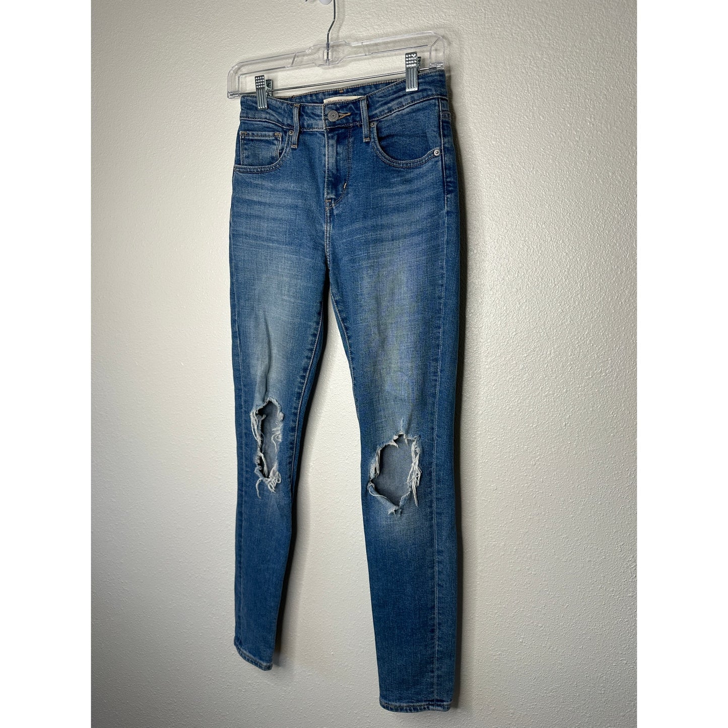Levi’s 721 High Rise Skinny Jeans Size 25 Distressed Knees