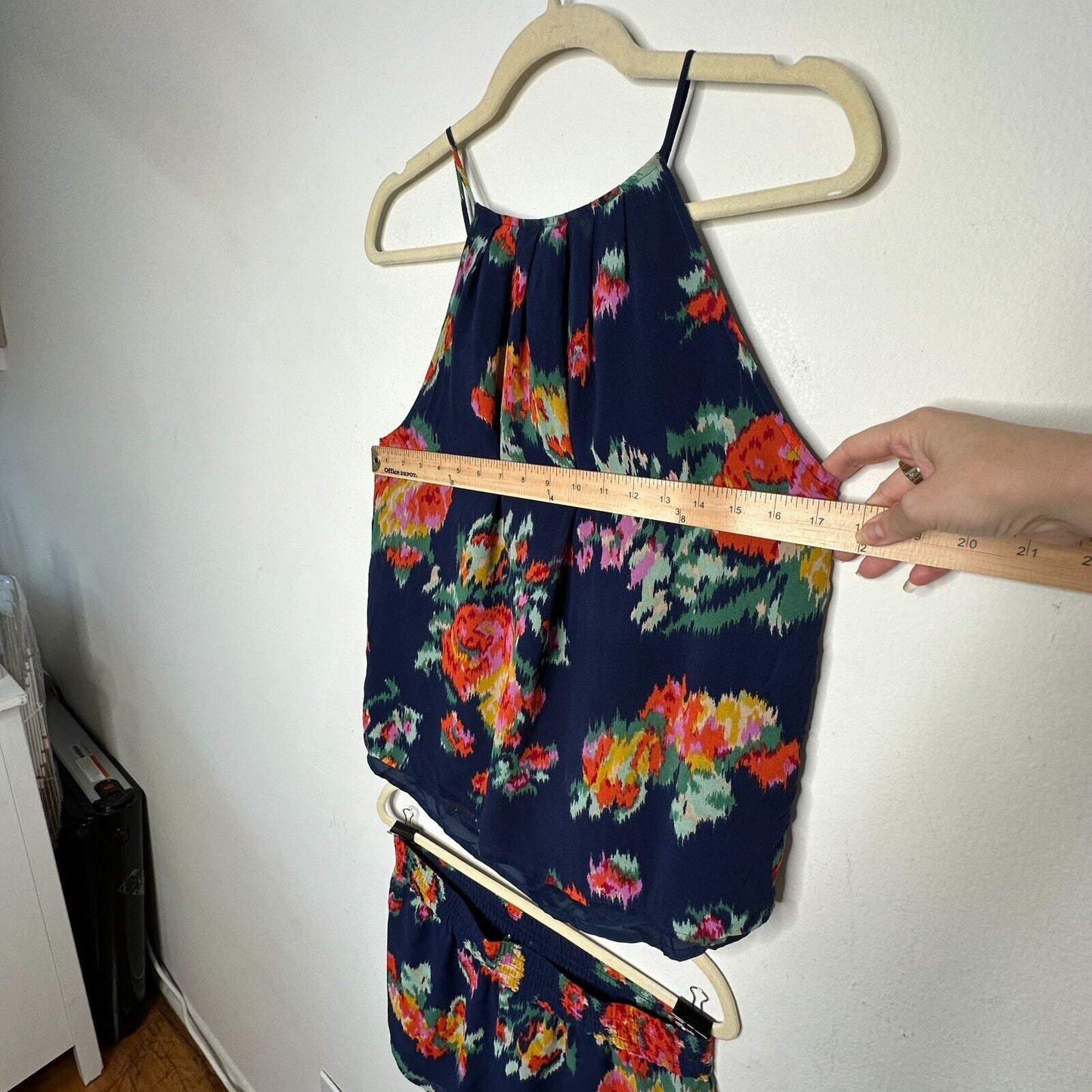 Joie Navy Anatase 2pc SET Floral Print Silk Top ( S ) Lanina Floral Short ( M )