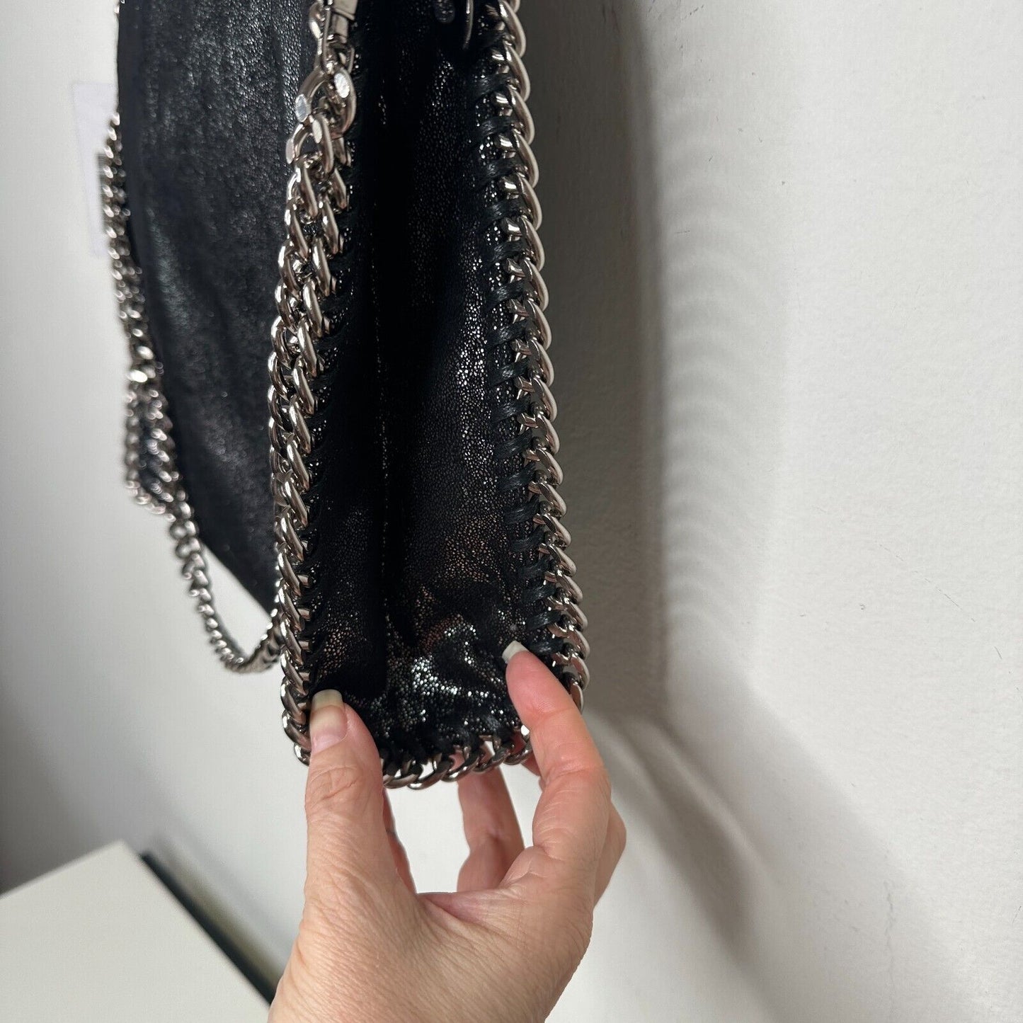NWT Chic Fabella Style Tote Black Silver Metal Chain Leatherette Zip Snap
