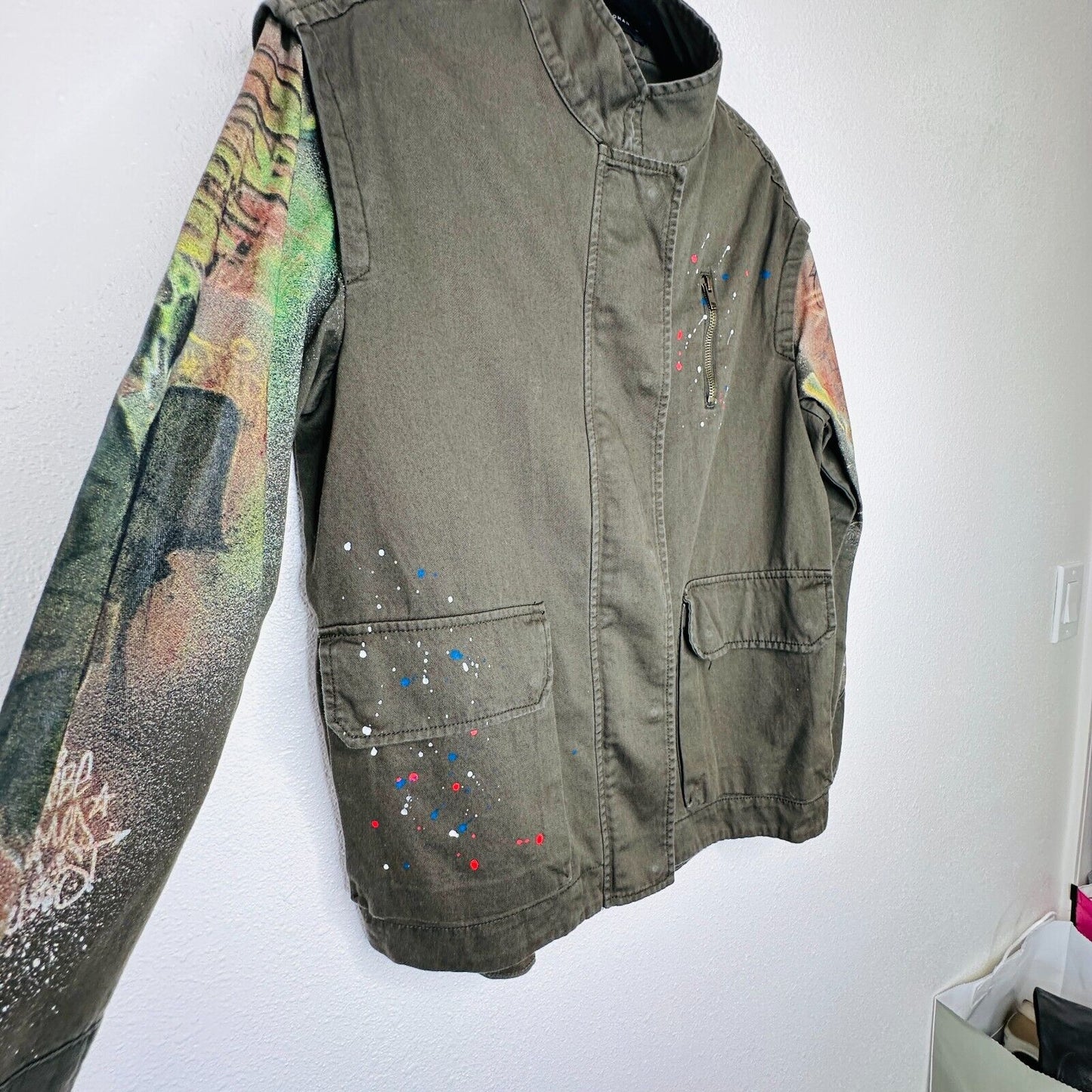 Zara Army Green Grafitti New York Jungle Oversize Zip Utility Jacket 100% Cotton