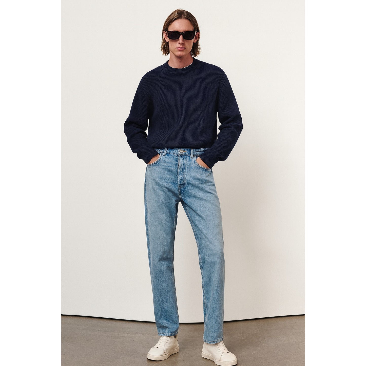 Zara Light Medium Wash Jeans US 32 Button Fly Straight Leg