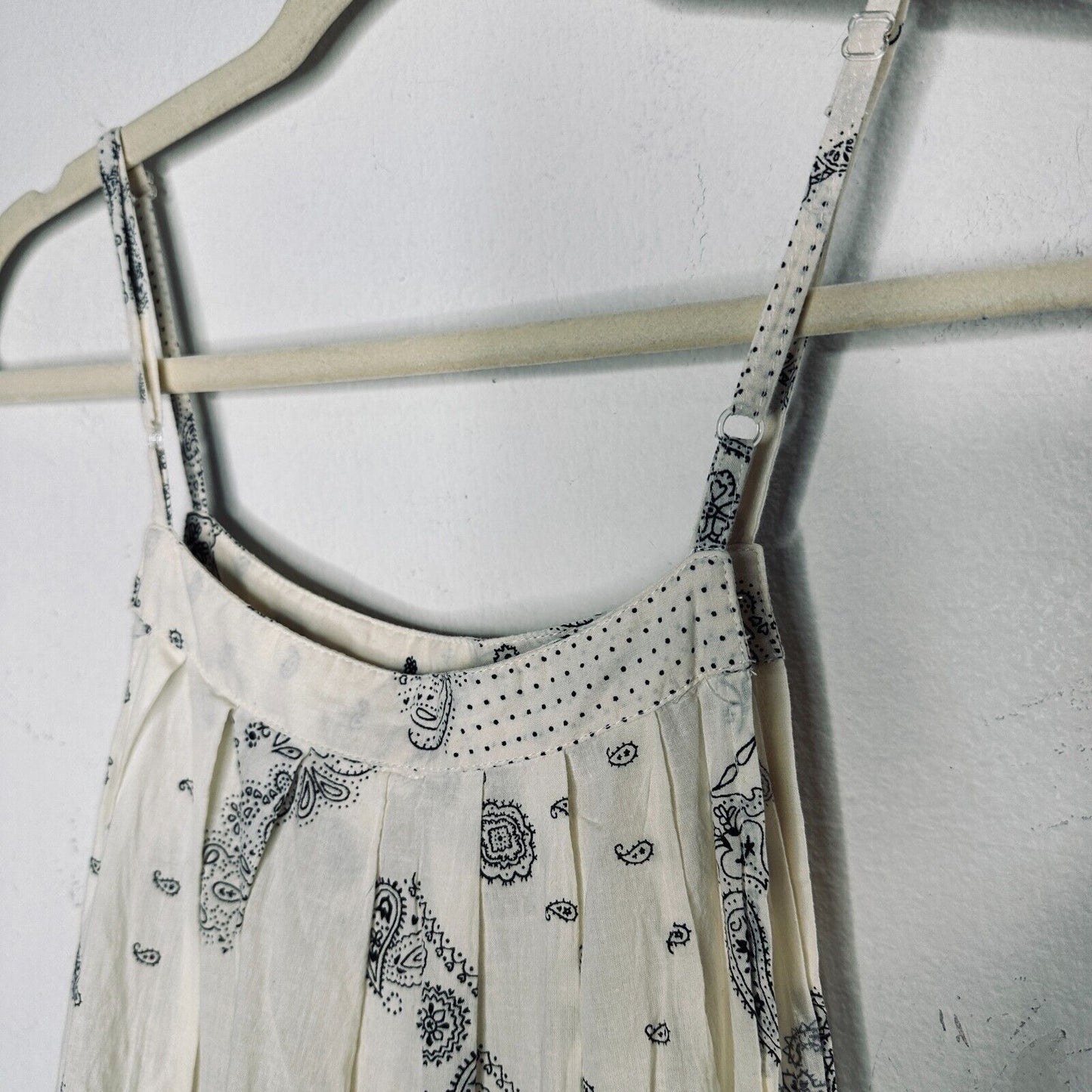 Anthro Cream Black Scarf Print Ruffle Spaghetti Strap Pleated Flowy Dress Med
