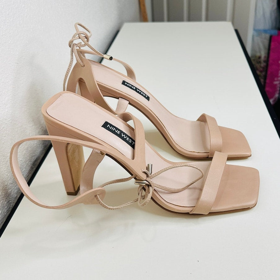 Nine West Tan Longitano Strappy Rectangle Heel Square Toe Sandal 7	t