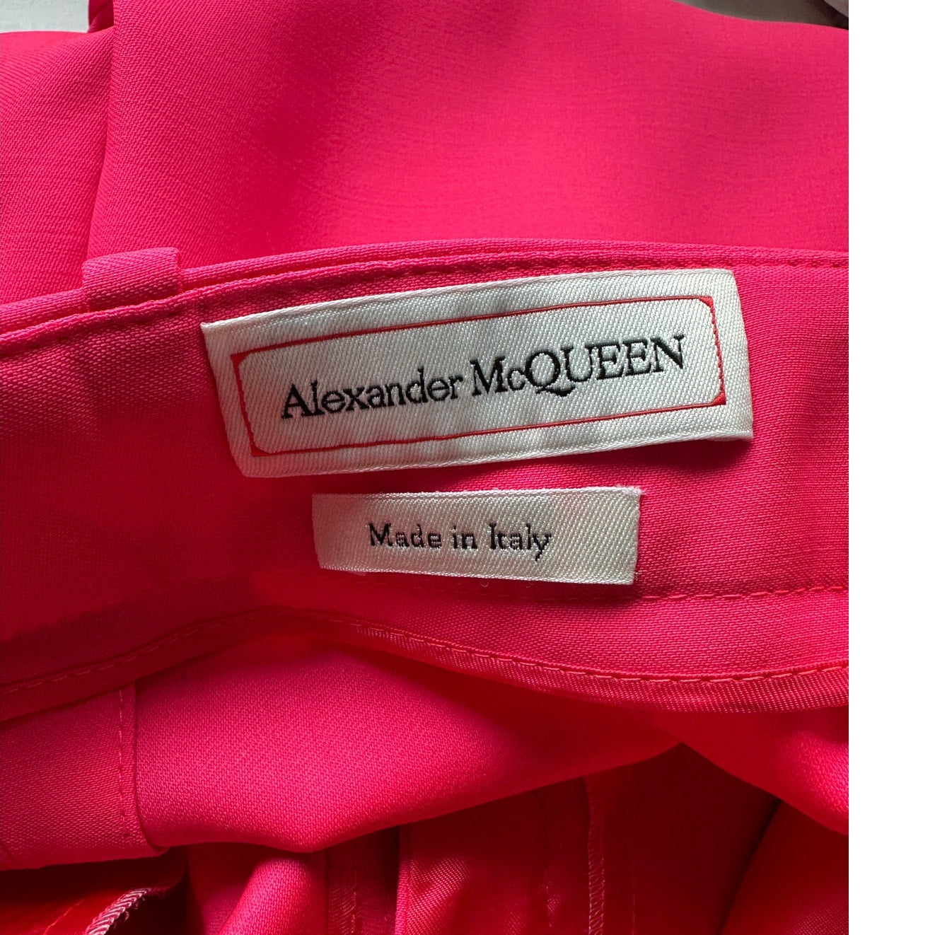 Alexander McQueen Coral Pink Pleated Trousers Women size 10