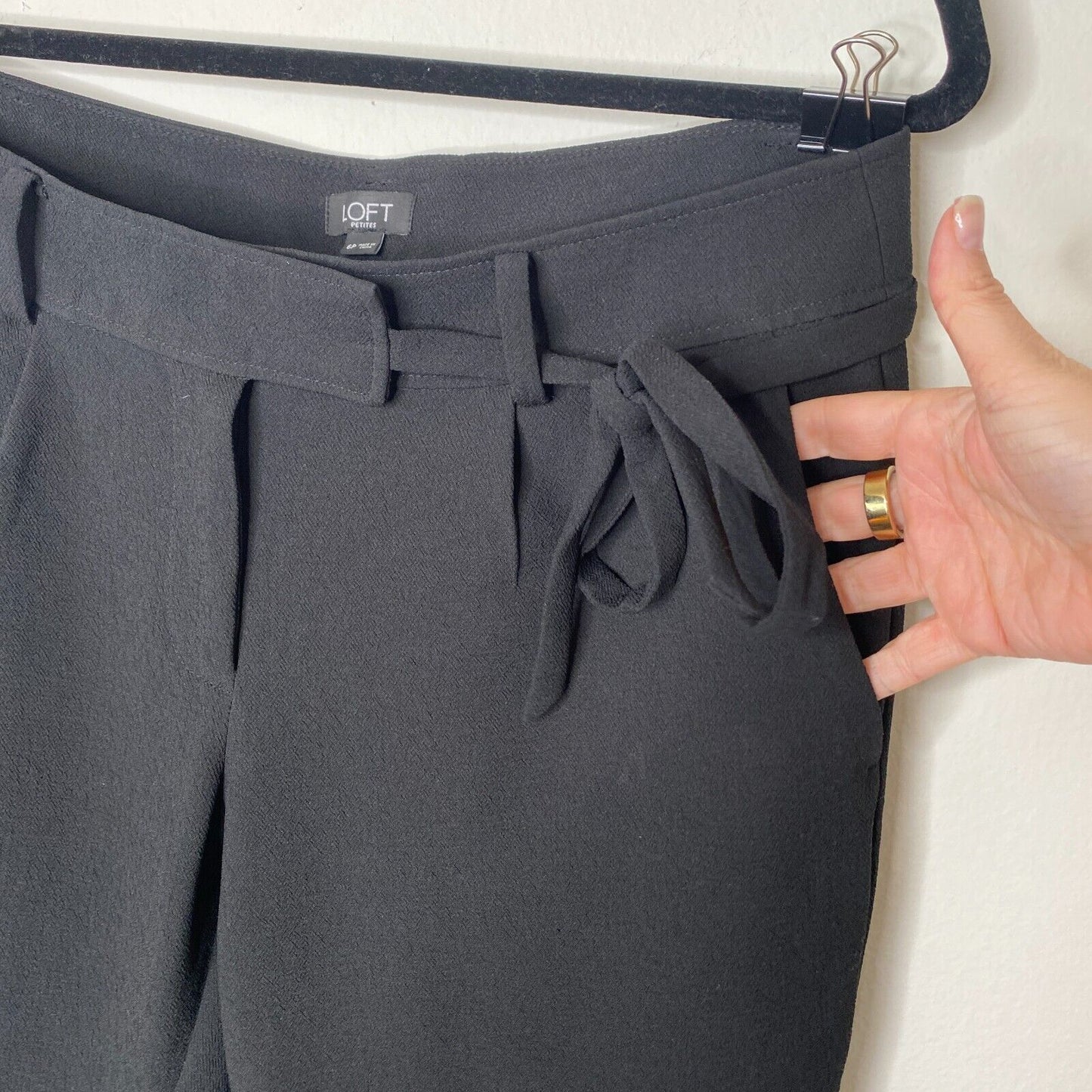 Loft Jet Black Capri Trouser Pants Hook Eye Closure Cute Tie Front 6 Petite