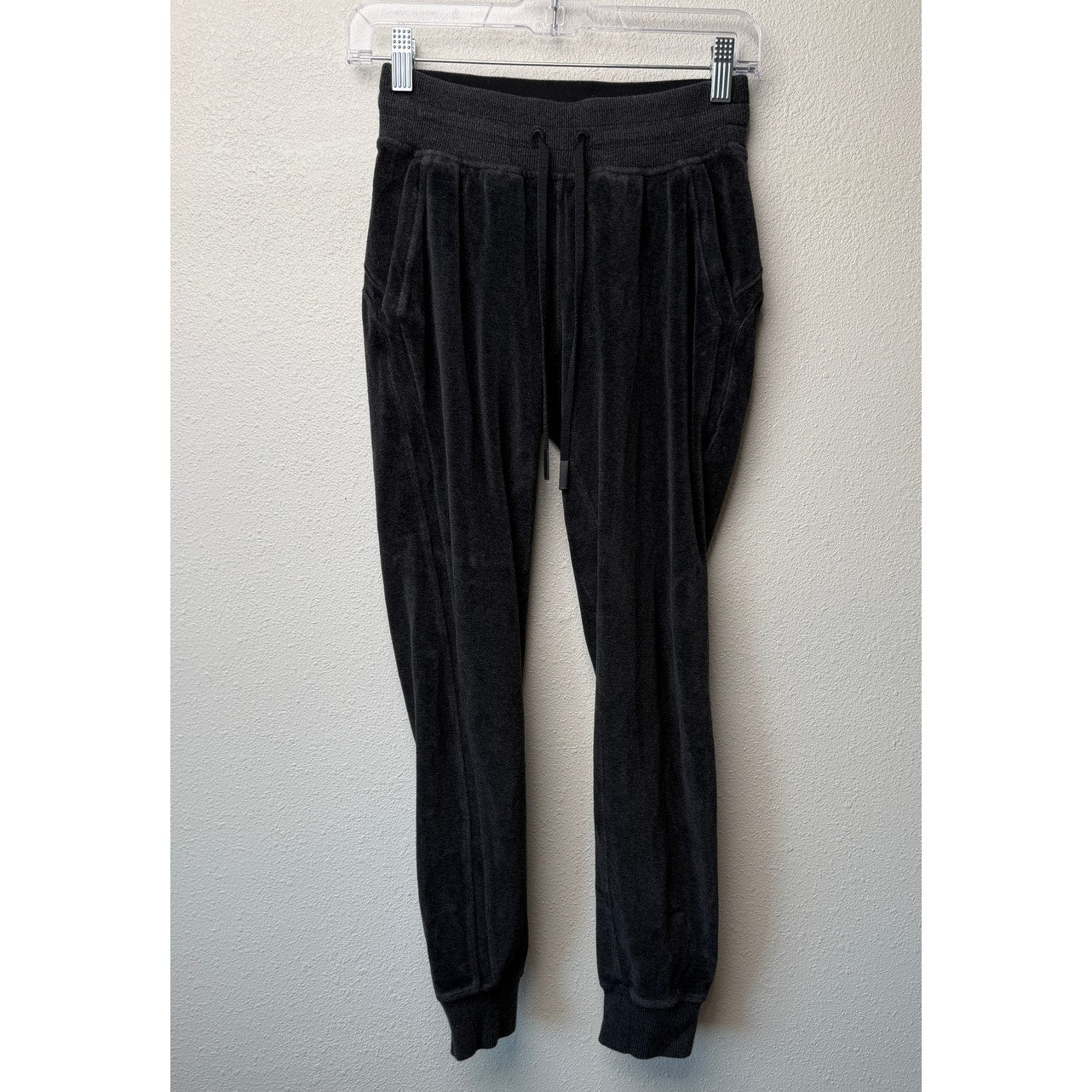 Lululemon Velour Jogger Pants Dark Gray Women's Size 2