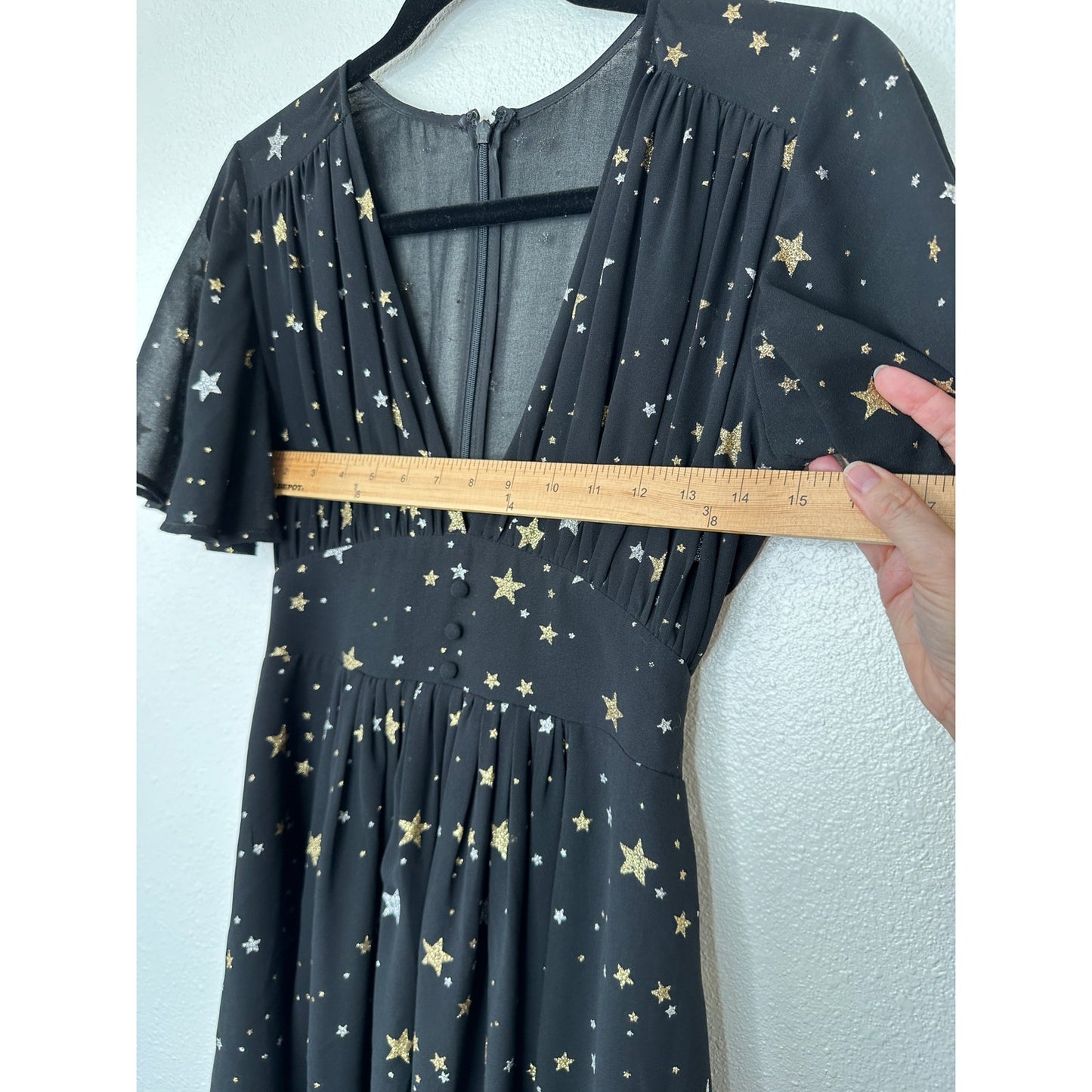 Privacy Please Ford Black Metallic Gold Silver Star Deep V Short Sleeve Dress XS