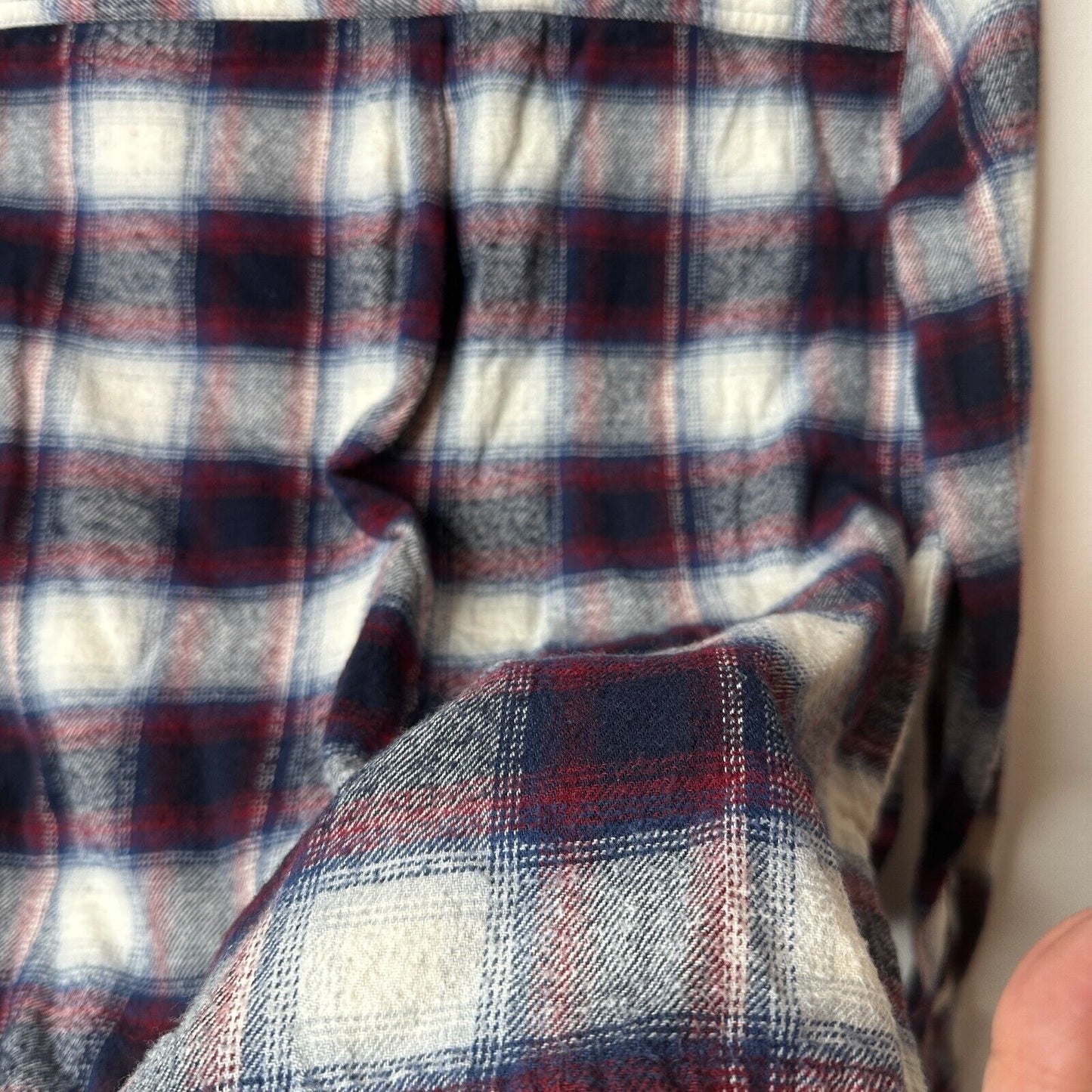 Black Red Blue White Plaid Cropped Long Sleeve Flannel Button Down Shirt M