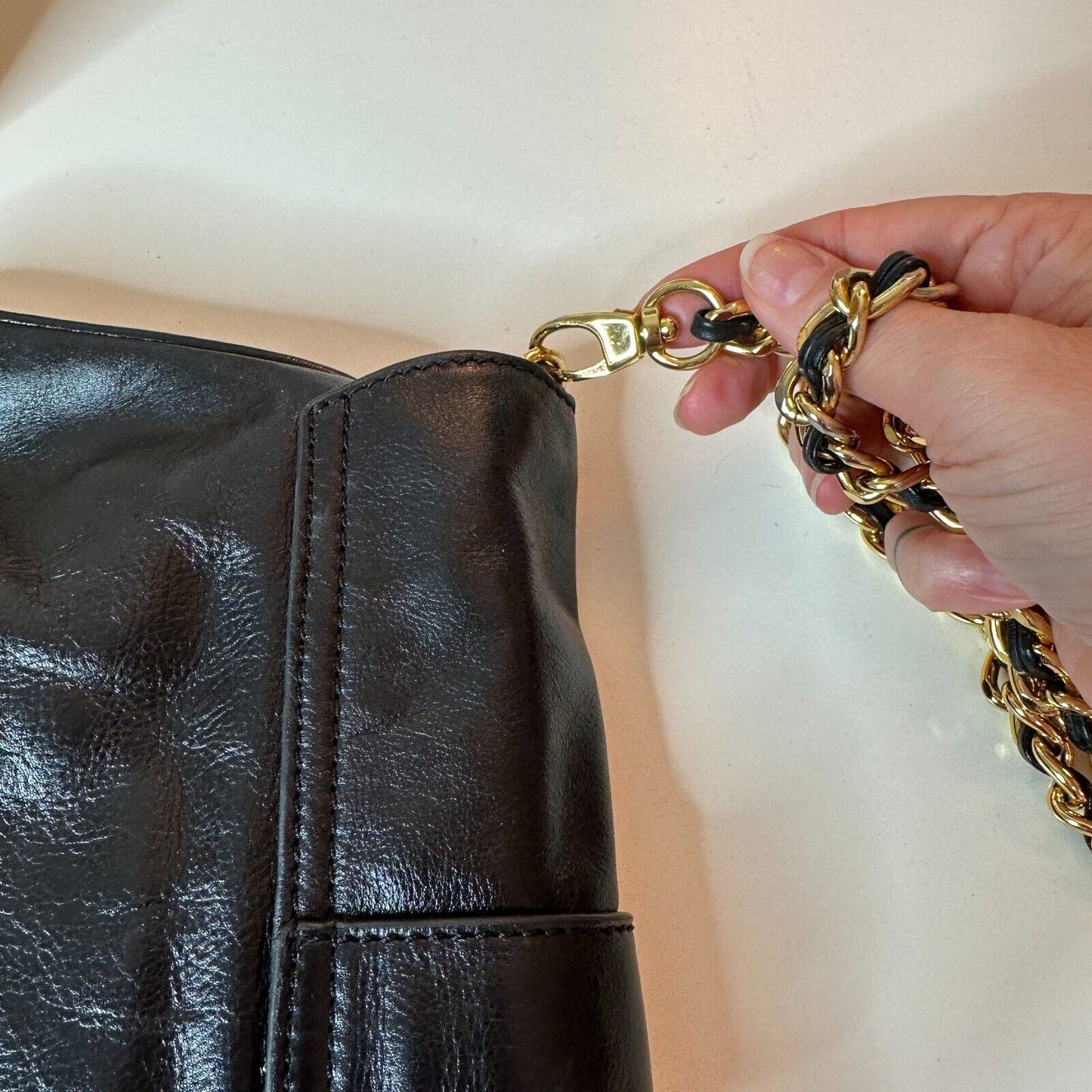 Badgley Mischka Black Leather Purse Detachable Chain Strap