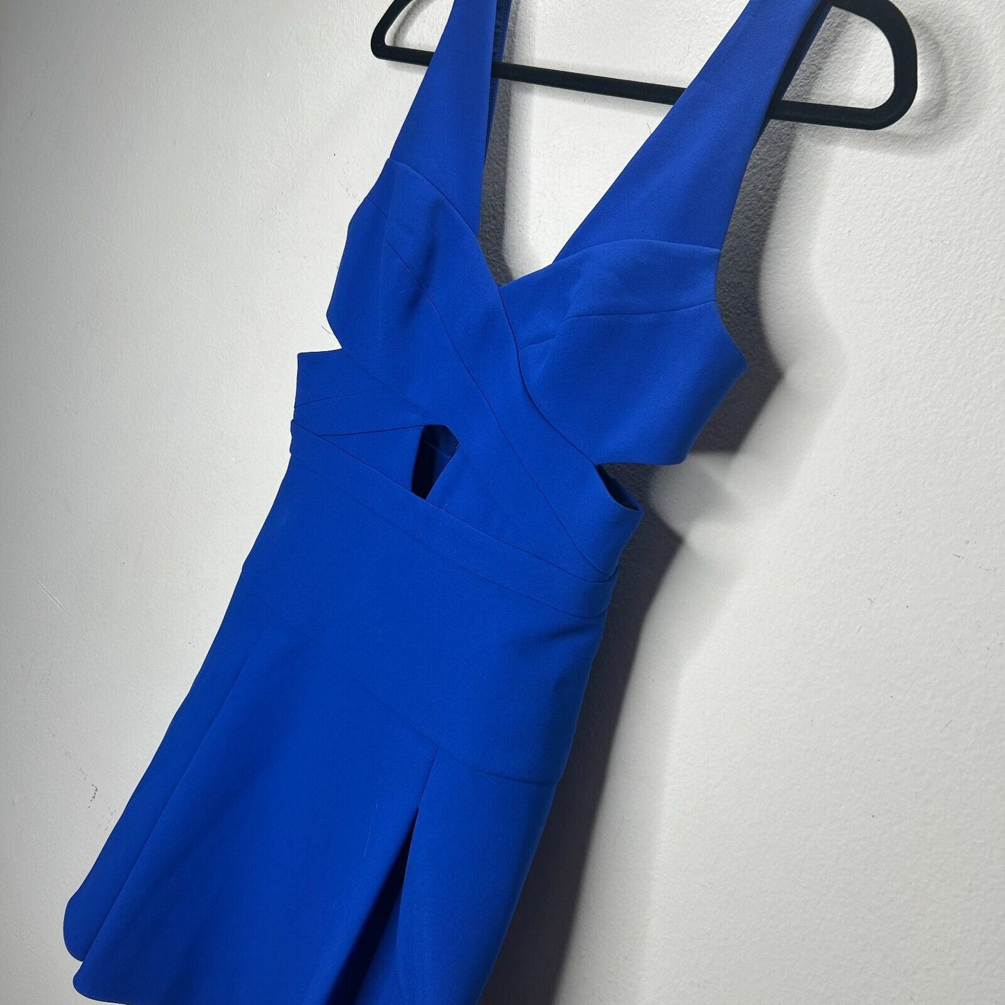NWOT BCBGMAXAZRIA Royal Blue Harlie Criss-Cross Keyhole Front Pleated Mini Dress