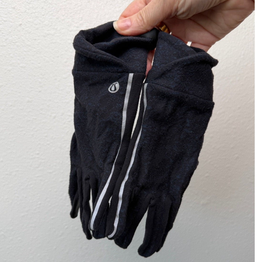 Lululemon Cross Chill Run  Gloves Teal Black XS/S