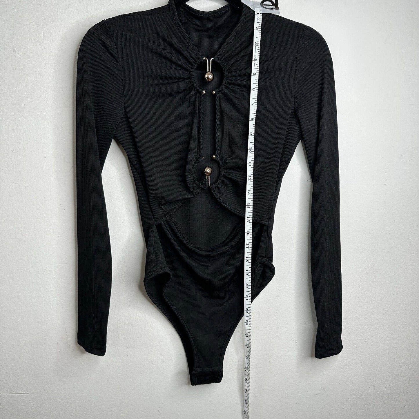 Sophie Anne Keyhole Black Bodysuit Gold Tone Hardware Long Sleeve Rib Knit 2