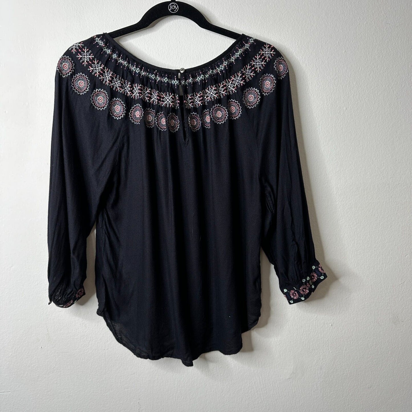 Velvet By Graham & Spencer Eva Black Peasant Top Pastel Embroidered Neck XS