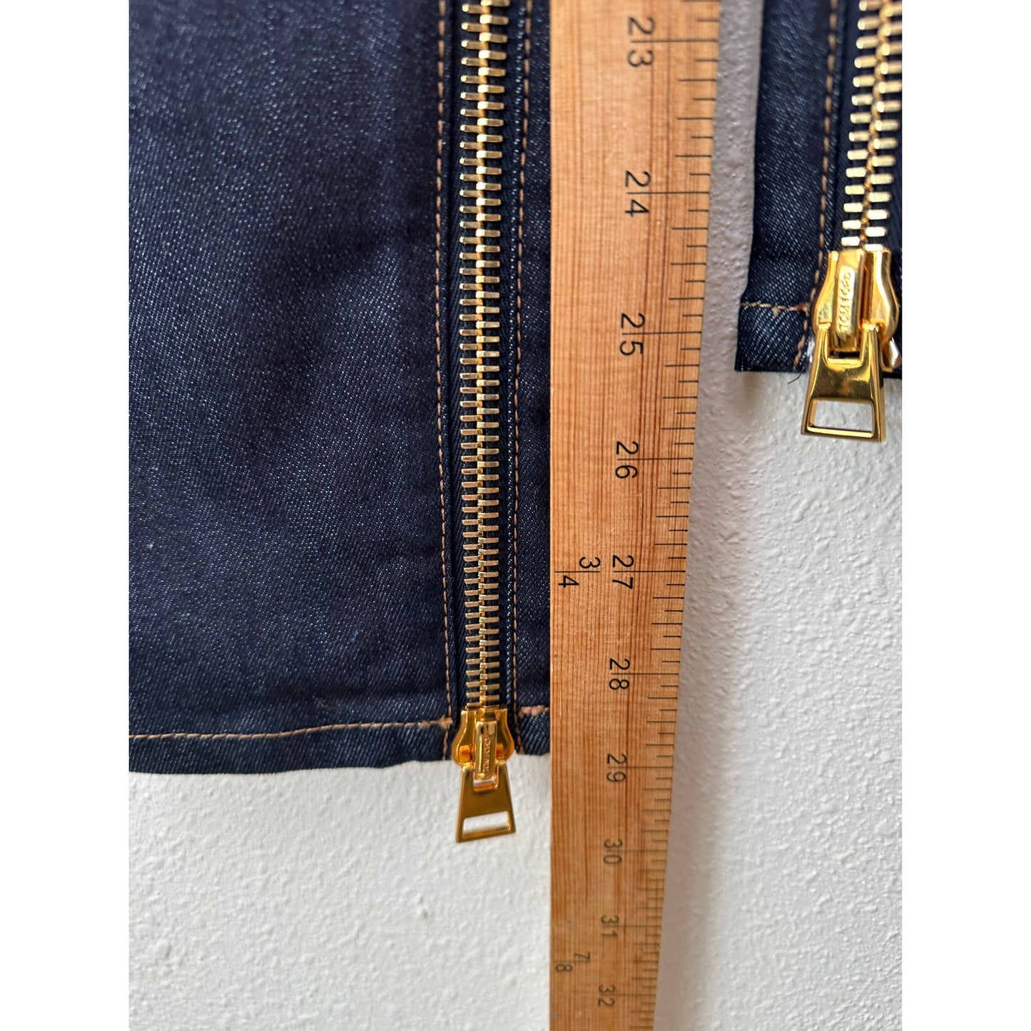 NWT Tom Ford Dark Indigo Skinny Jeans Women’s 29 Low Rise Gold Zip Ankles