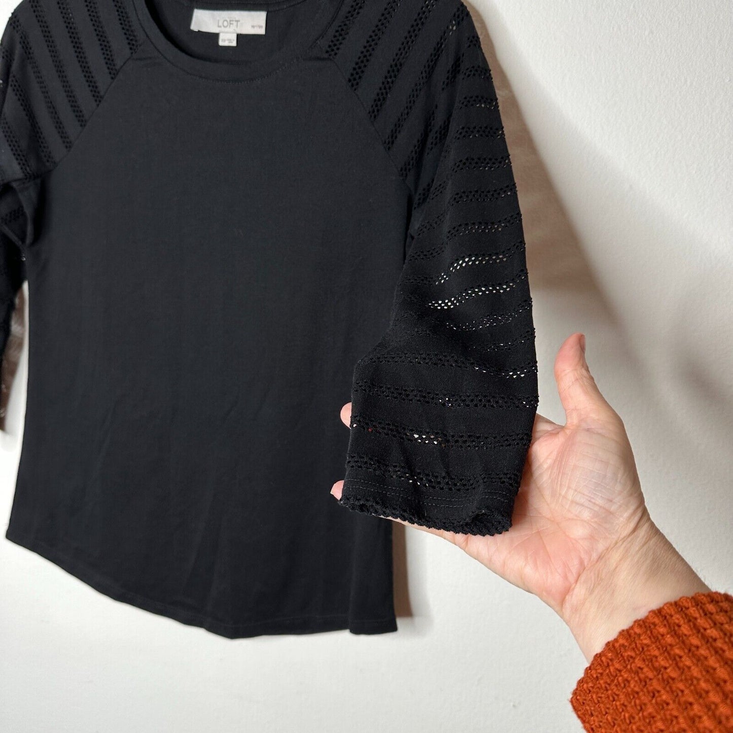 Ann Taylor Loft Black 3/4 Sleeves Cut-Out Triangle Stripe Round Neck Shirt XXP