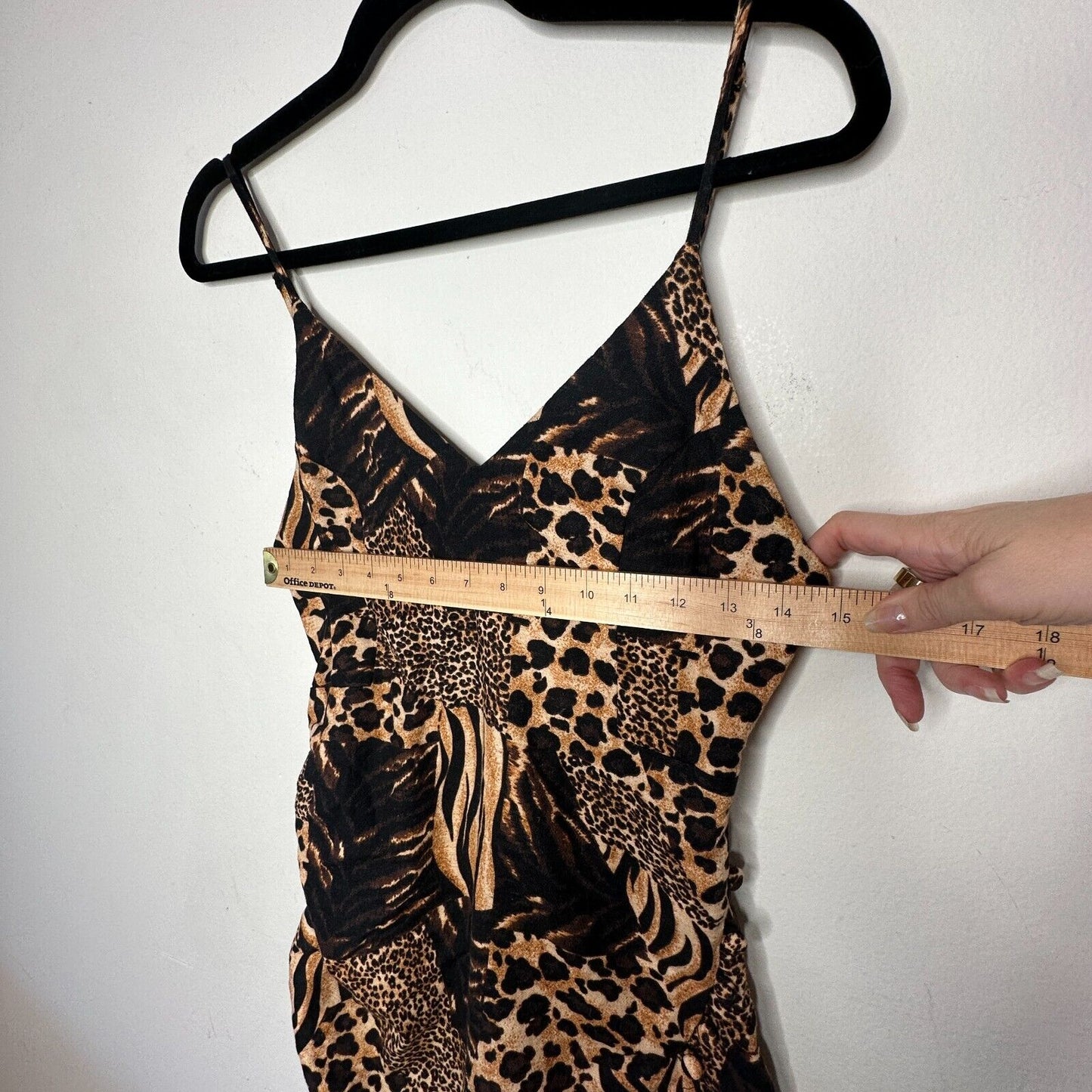 Urban Outfitters leopard Print V Neck Spaghetti Strap Tulip Hem Mini Dress Small