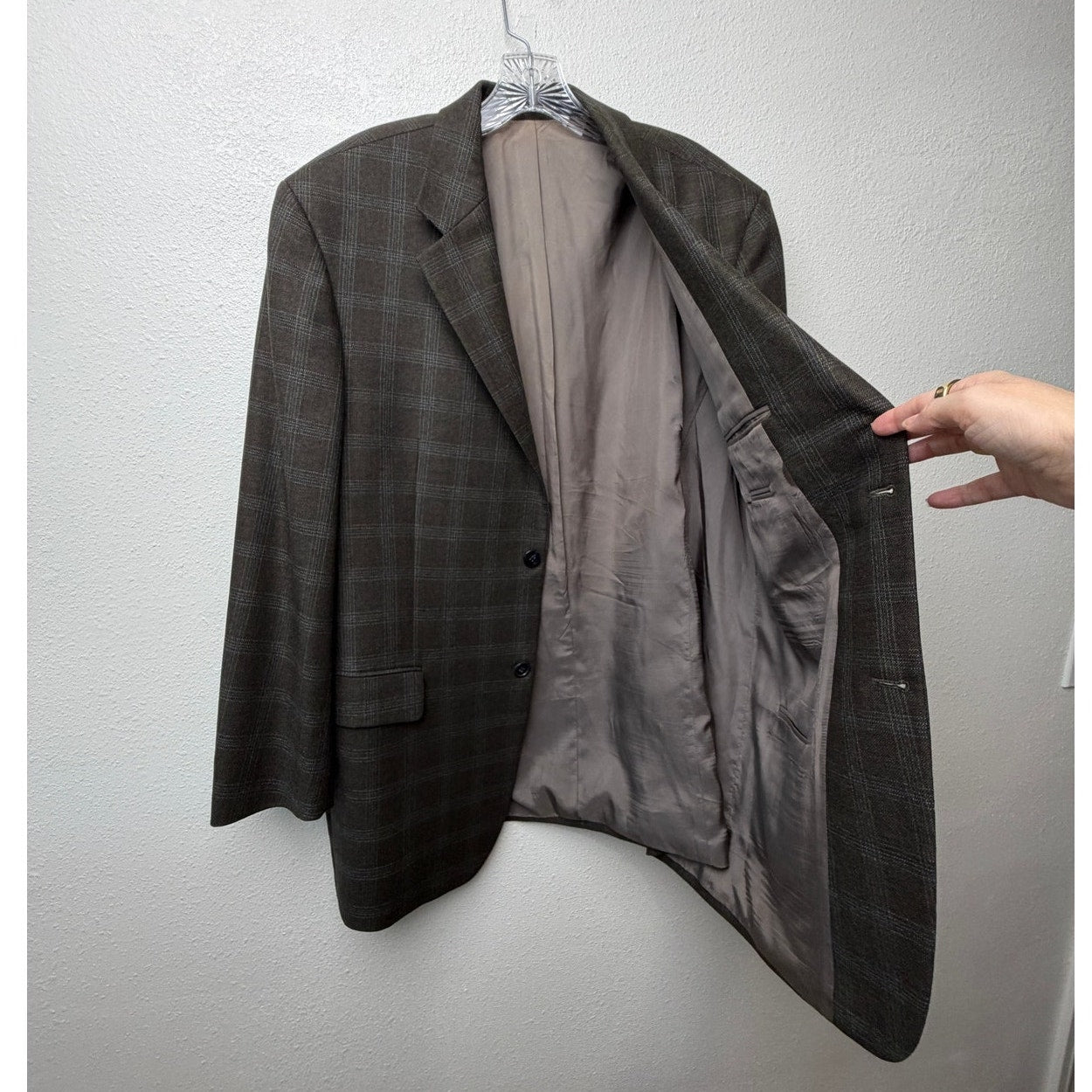Hugo Boss Men’s 42R Brown Plaid Blazer Sport Coat Jacket