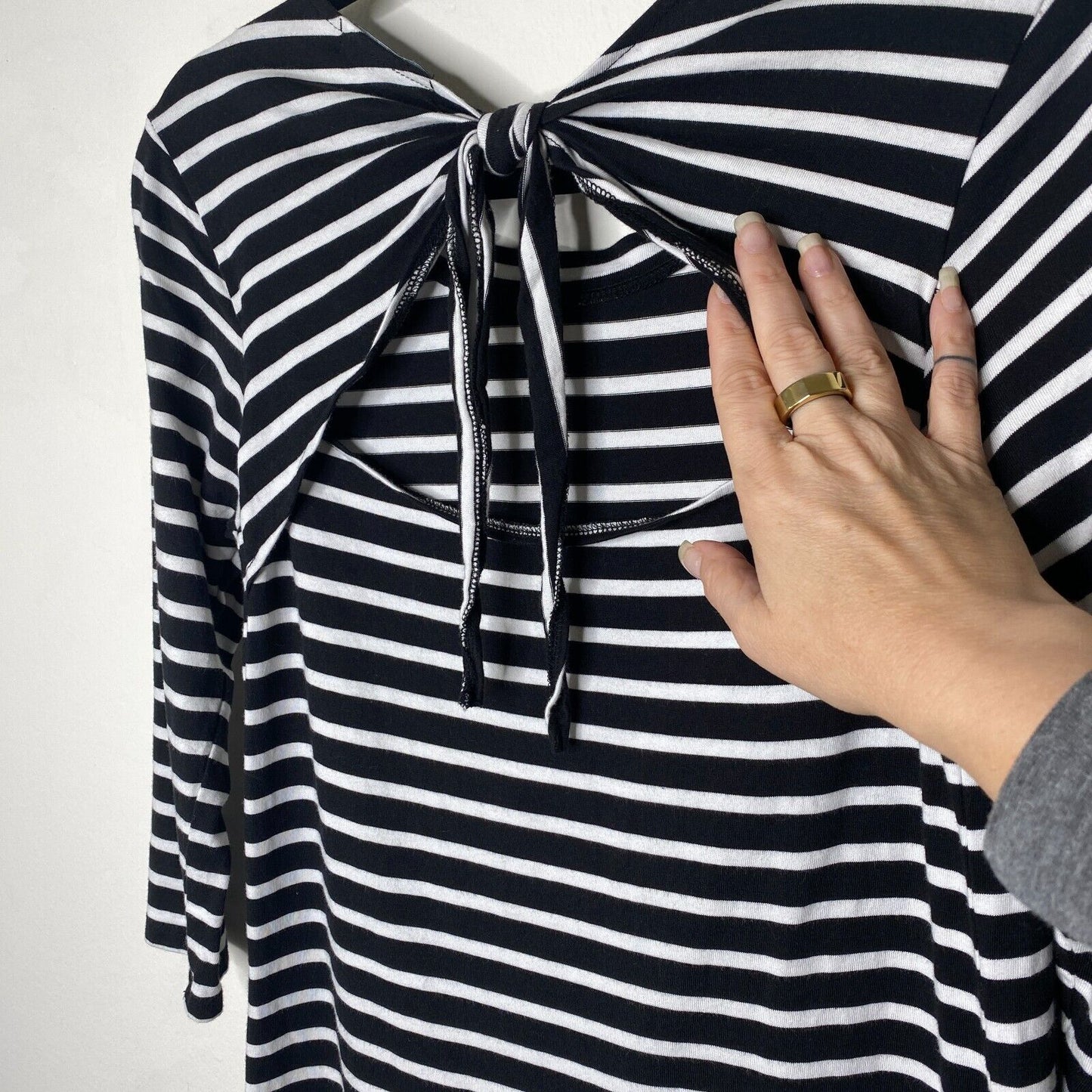 Evereve Sanctuary 3/4 Sleeve Black & White Stripe Open Back Tie Neck Dress XS