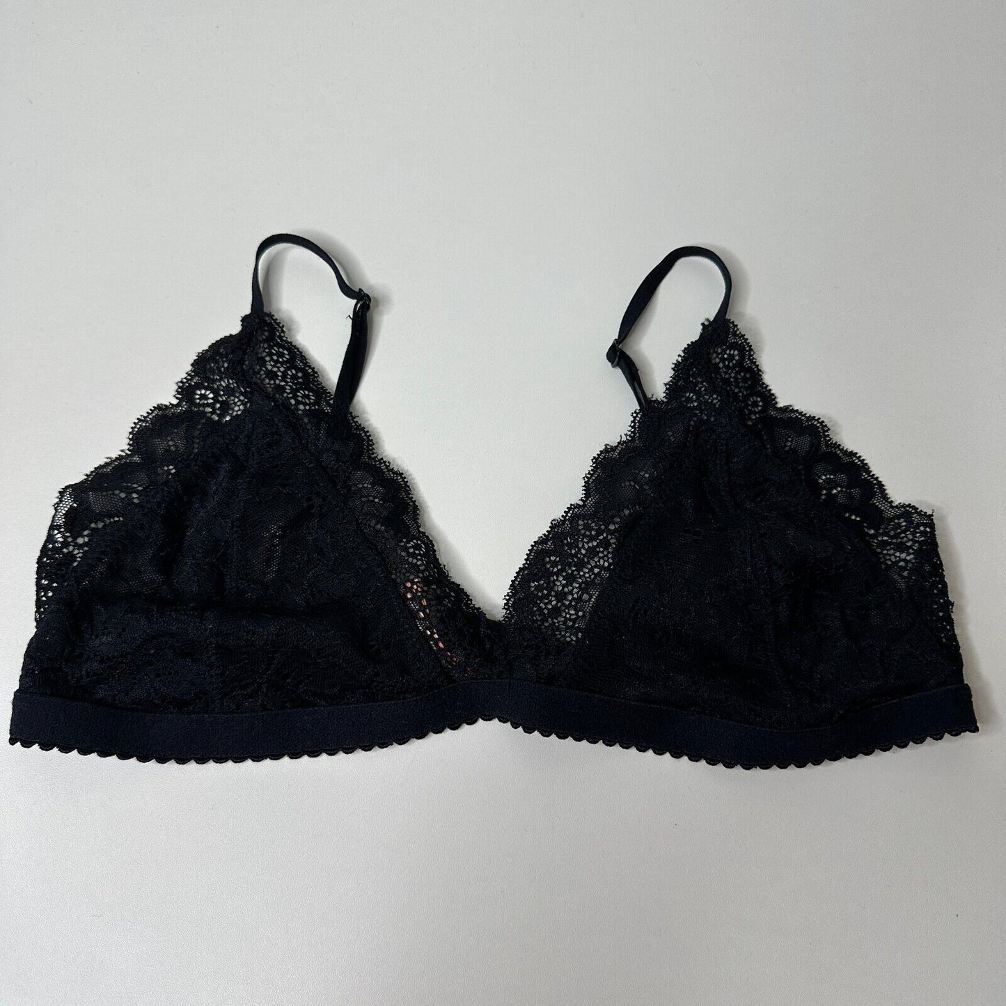 Aritzia Talula Monterey Bralette Sexy Black Convertible Design Soft Lace Medium