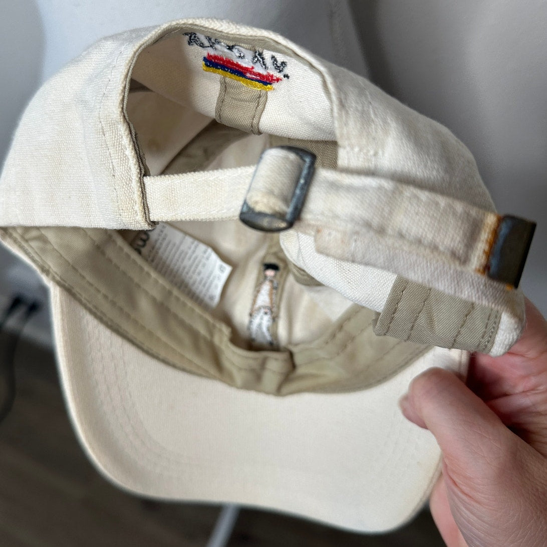 Kowu Ivory Colombian Embroidered Graphic Man Adjustable Cap