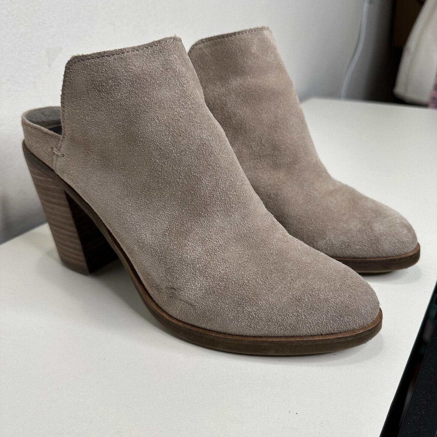Dolce Vita Gray Taupe Selene Suede Almond toe Slide Mule Bootie Block Heels 7.5
