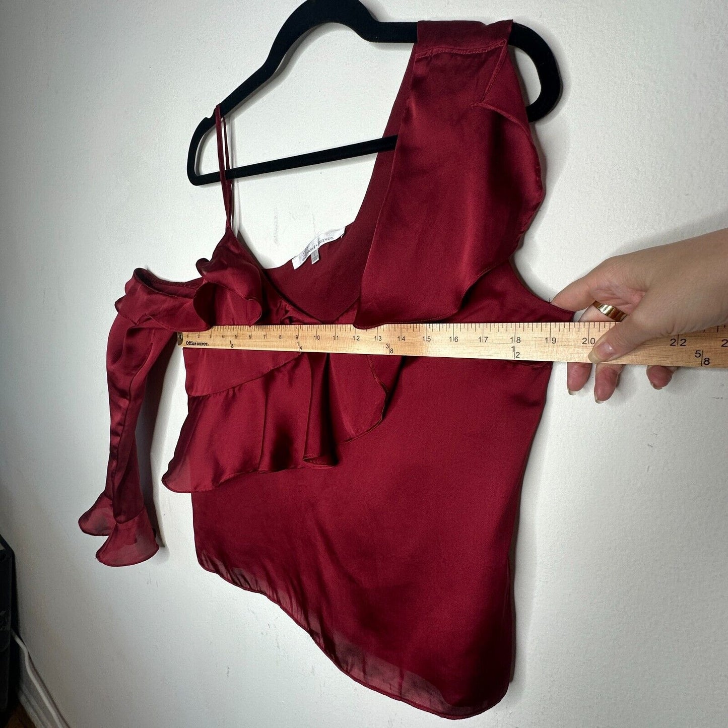 Revolve Lovers + Friends Deep Red Ruffled Flowy One-Sleeve Shoulder Blouse L